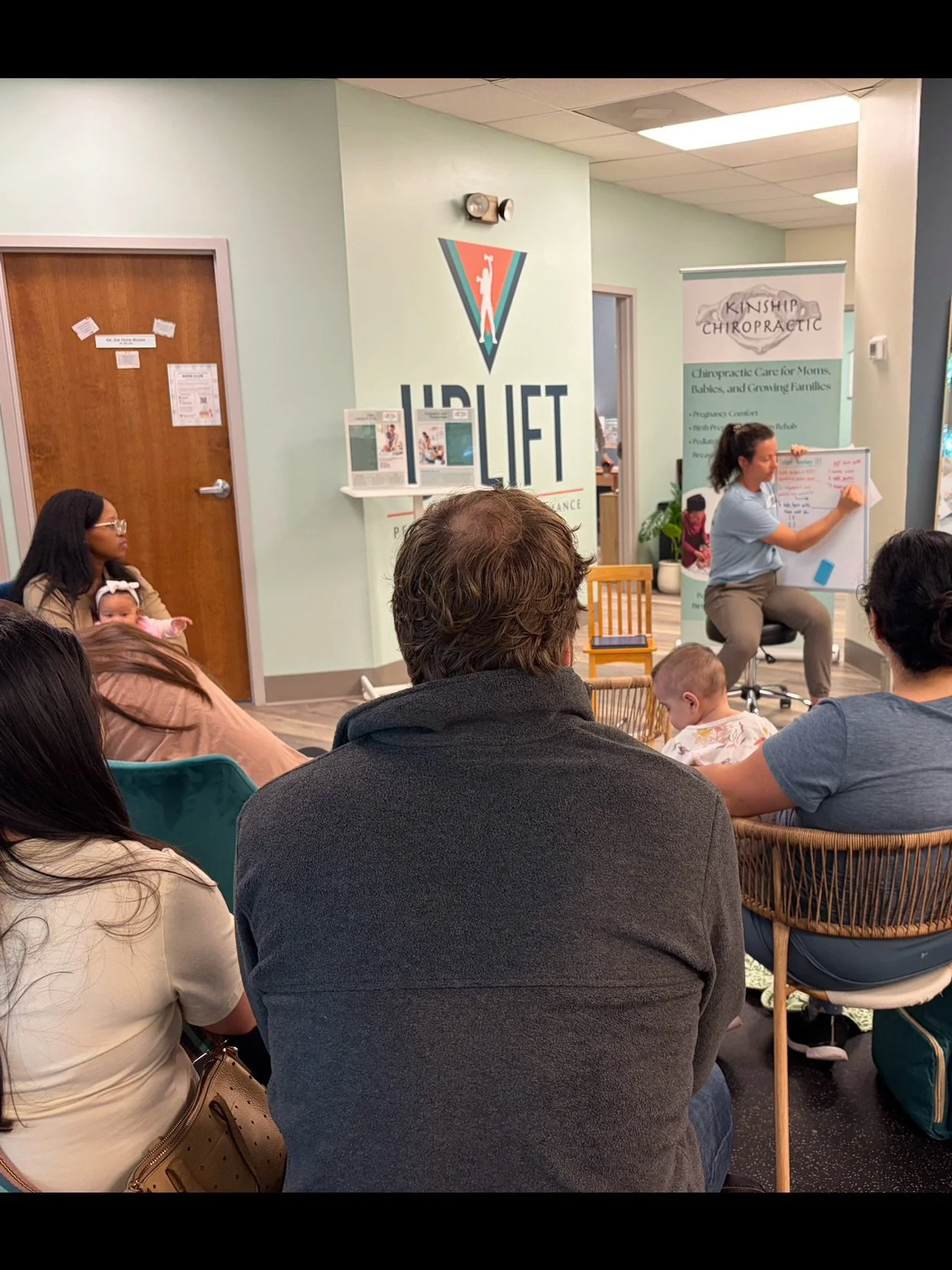 Had so much fun teaching Babies, Brains, and Bodies for @meshmoms and the LKN mom community this weekend. 
Providing education on how you can support yourself and your family to move, live, and function better is one of my favorite things 😍
Check ou