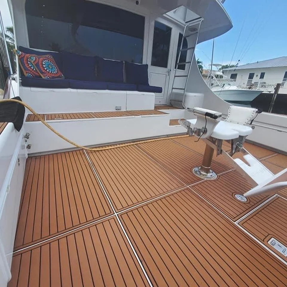 BOAT2.jpg
