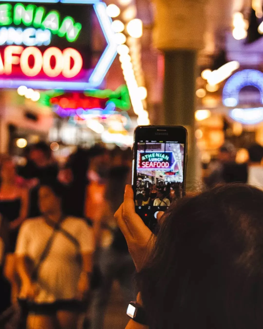 Perspective is a funny thing.
.
.
.
.
#agameoftones #seattle #canon #visualmobs #leagueoflenses #vintage #gramslayers #thelensbible #market #photography #photooftheday #canon80d #canonphotography #weekly_feature#pikeplacemarket #streetphotography