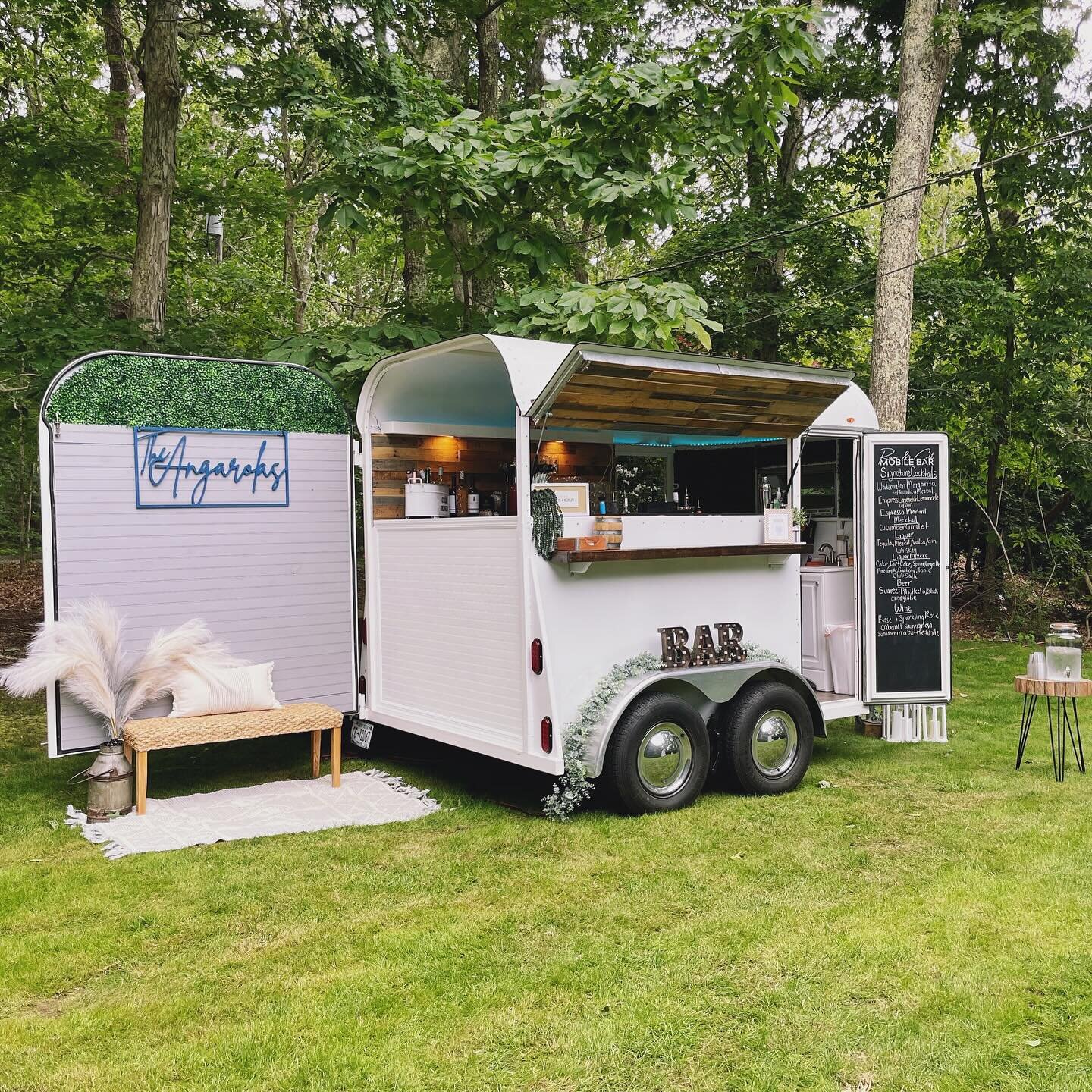 From day 👉🏼 night ☀️🌚 Our Mobile Bar is always the best site! 🥰 Don&rsquo;t forget we are booking up quick for the 2024 season! Popular dates are almost gone. ✨ Head to our website to send an inquiry! #MobileBar #LongIsland #RumAndColtMobileBar