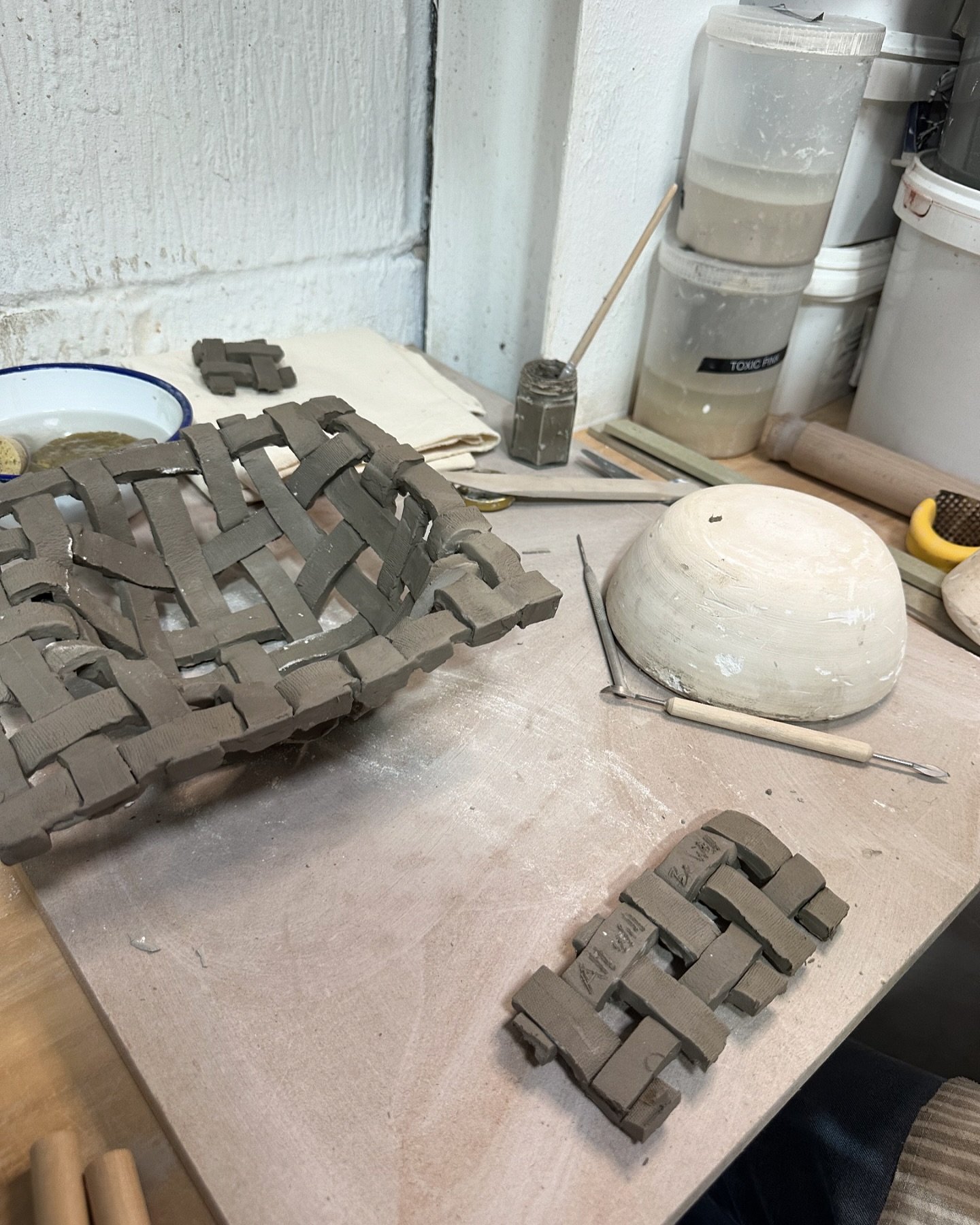 Some lovely work in progress shots from our students! 
. 
.
.
.
.

#pottery #ceramics #brighton #local #handmadeceramics #thrownpottery #artist#workshops #learnsomethingnew