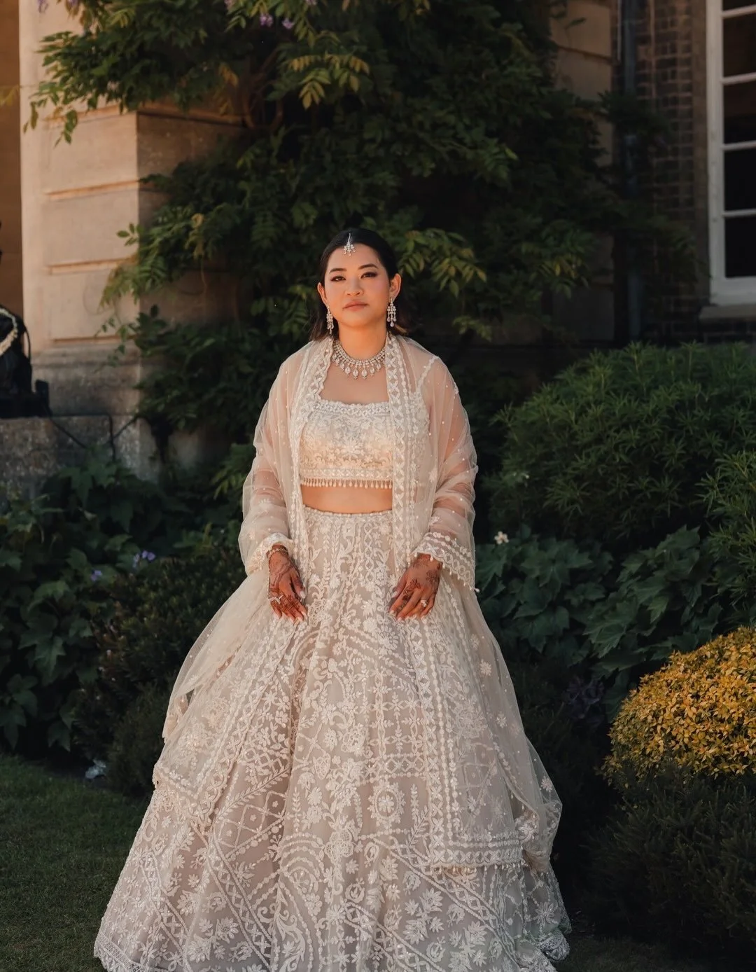 Day Two ~
⠀⠀⠀⠀⠀⠀⠀⠀⠀
Erica &amp; Rajdeep&rsquo;s second day of celebrations began with a relaxed portrait session before welcoming their guests to Hedsor House.
⠀⠀⠀⠀⠀⠀⠀⠀⠀
Bathed in glorious sunshine, everyone gathered for an outdoor drinks reception o