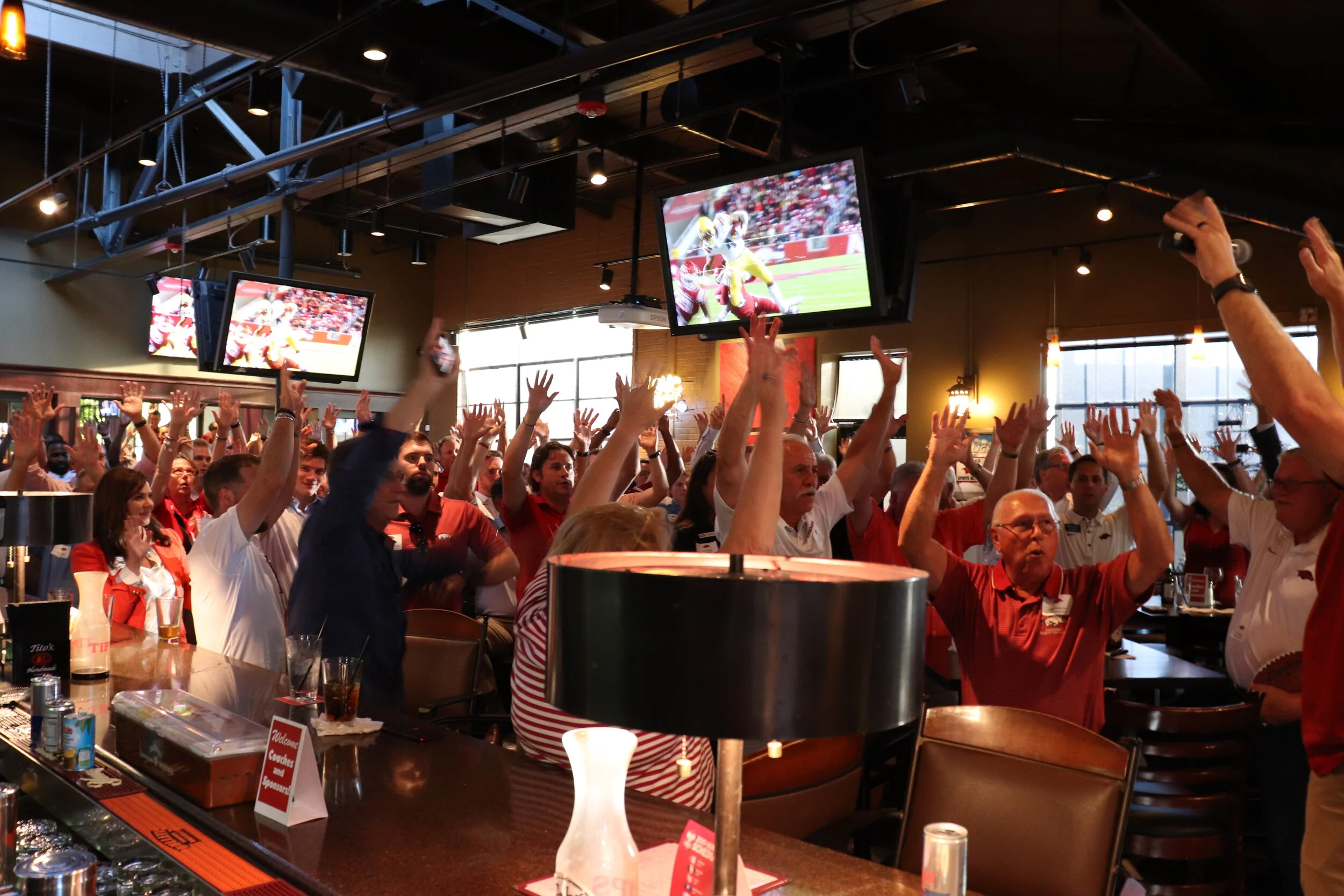 Farrell's Lounge, Bar & Grill — Dickson St Merchants