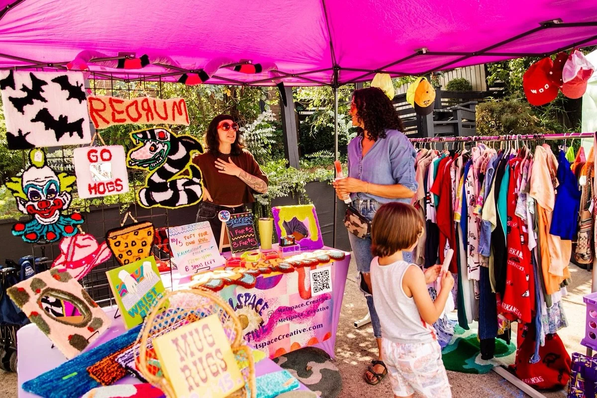 Here&rsquo;s a sneak peek at just SOME of the fall fun we have planned for Falltoberfest on Sunday, October 5 from 12-6PM! 

🛼 Roll through the Starlight @starlight_mobile_rink in the @artcourtnwa 
 🍝 Savor every bite at Yazzetti&rsquo;s Italian Po