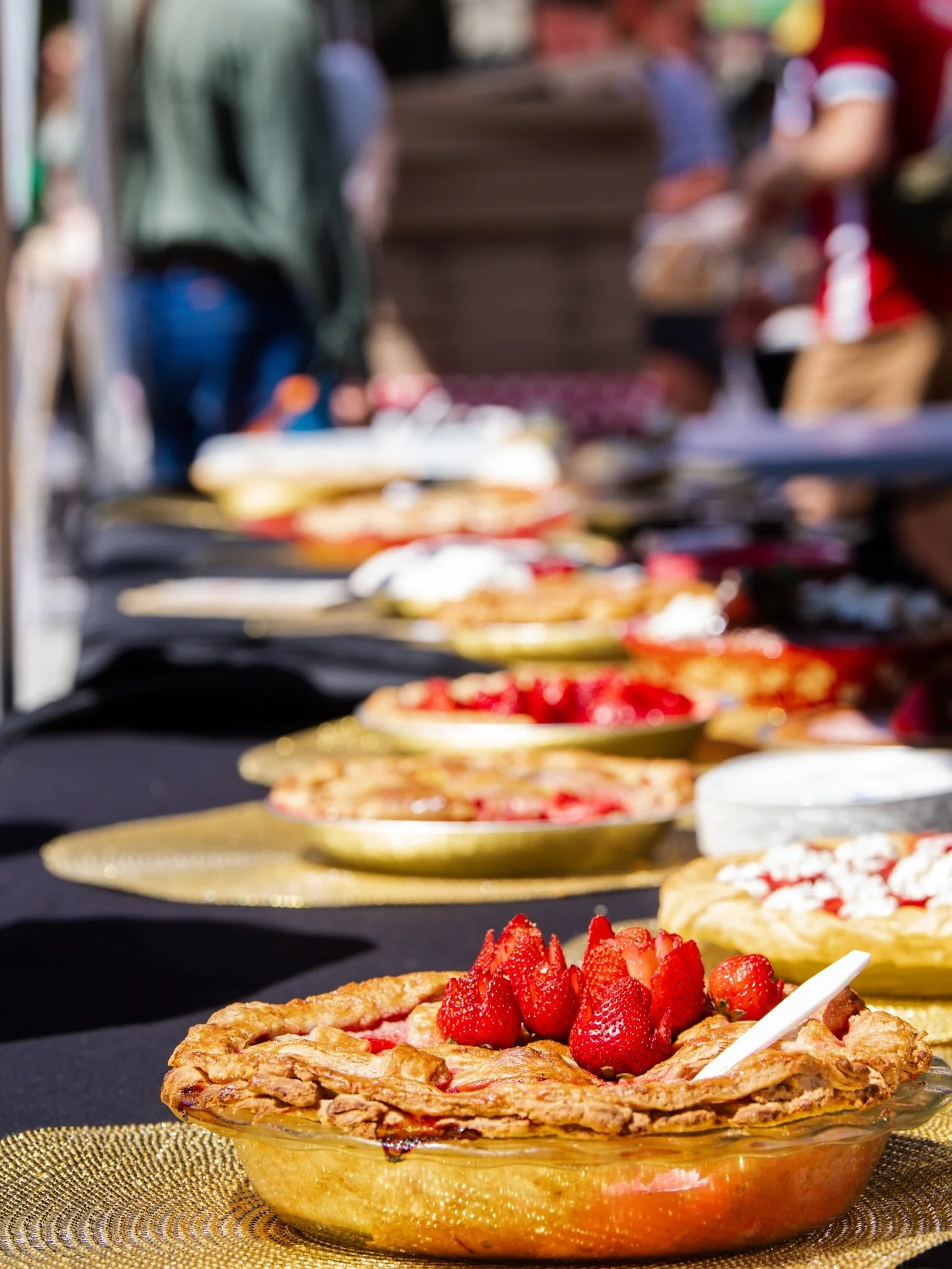 Fayetteville Strawberry Festival Pie Competition 🍓

Alright Fayetteville&hellip; who&rsquo;s got the berry best pie in town? Now&rsquo;s your chance to show off those sweet skills by joining the Strawberry Pie Competition at the Strawberry Festival 
