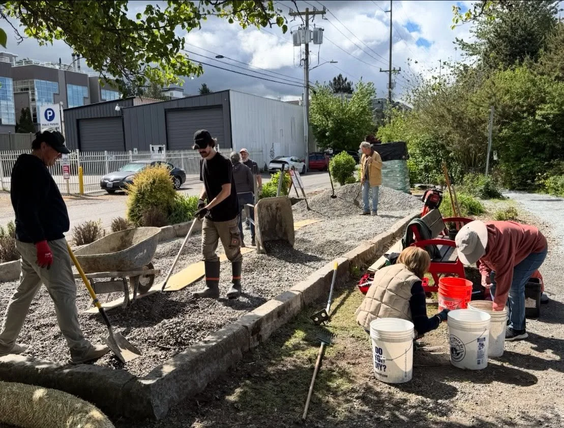 Louisa Street End Park got a huge facelift this past Saturday &mdash; walk by and take a look. A crew of about 15 volunteers showed up to rake pathways, pull weeds, create some new tree beds, rearrange large stone blocks into a seating area, and comp