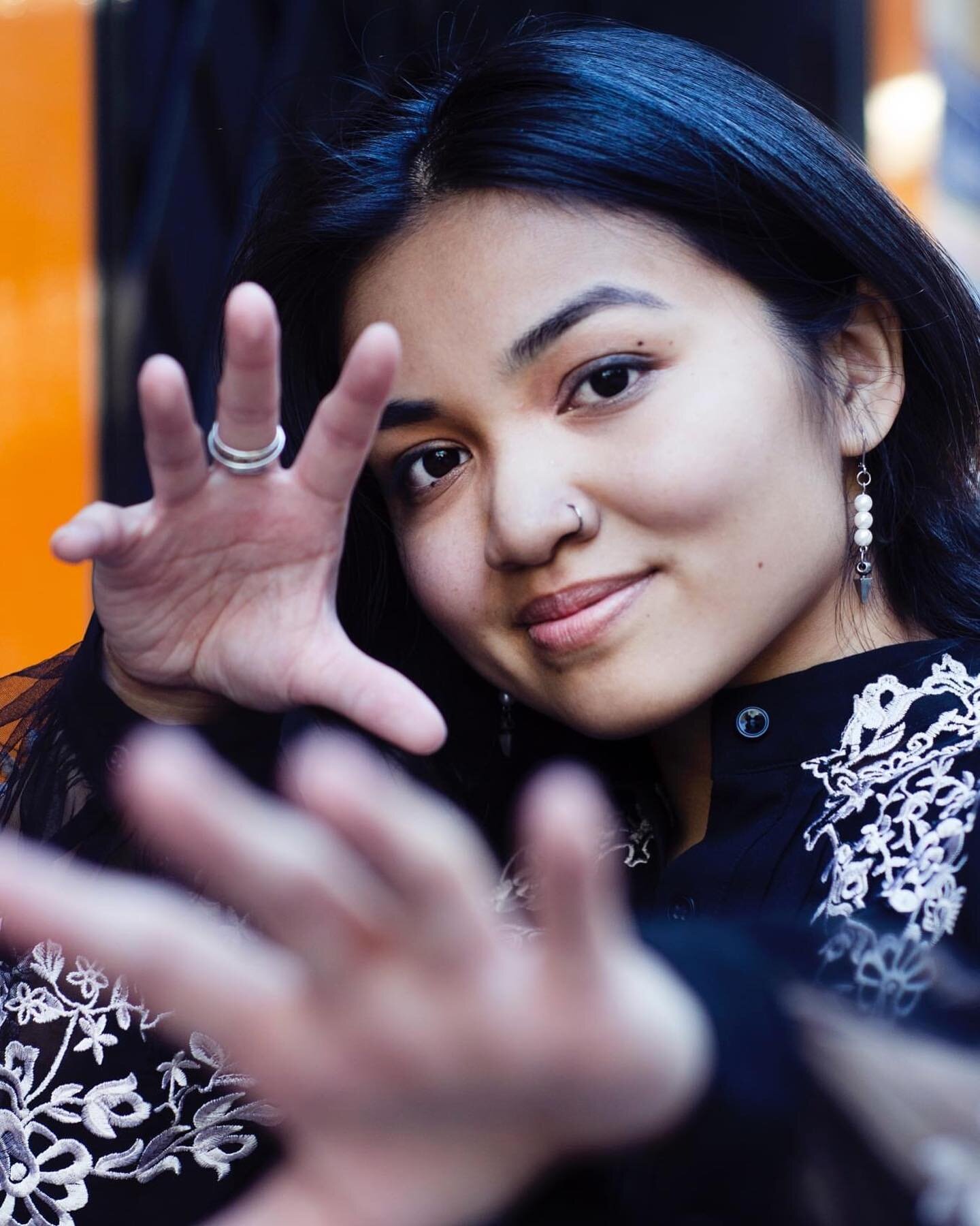 Another from last years lovely end of summer shoot with this artist. ✨
.
#photography #photoshoot #photographer #universitychoir #portraitphotography #portraitphotographer #bandphotography #ubcphotosoc #photooftheweek #alumni #photographyislifee #hea