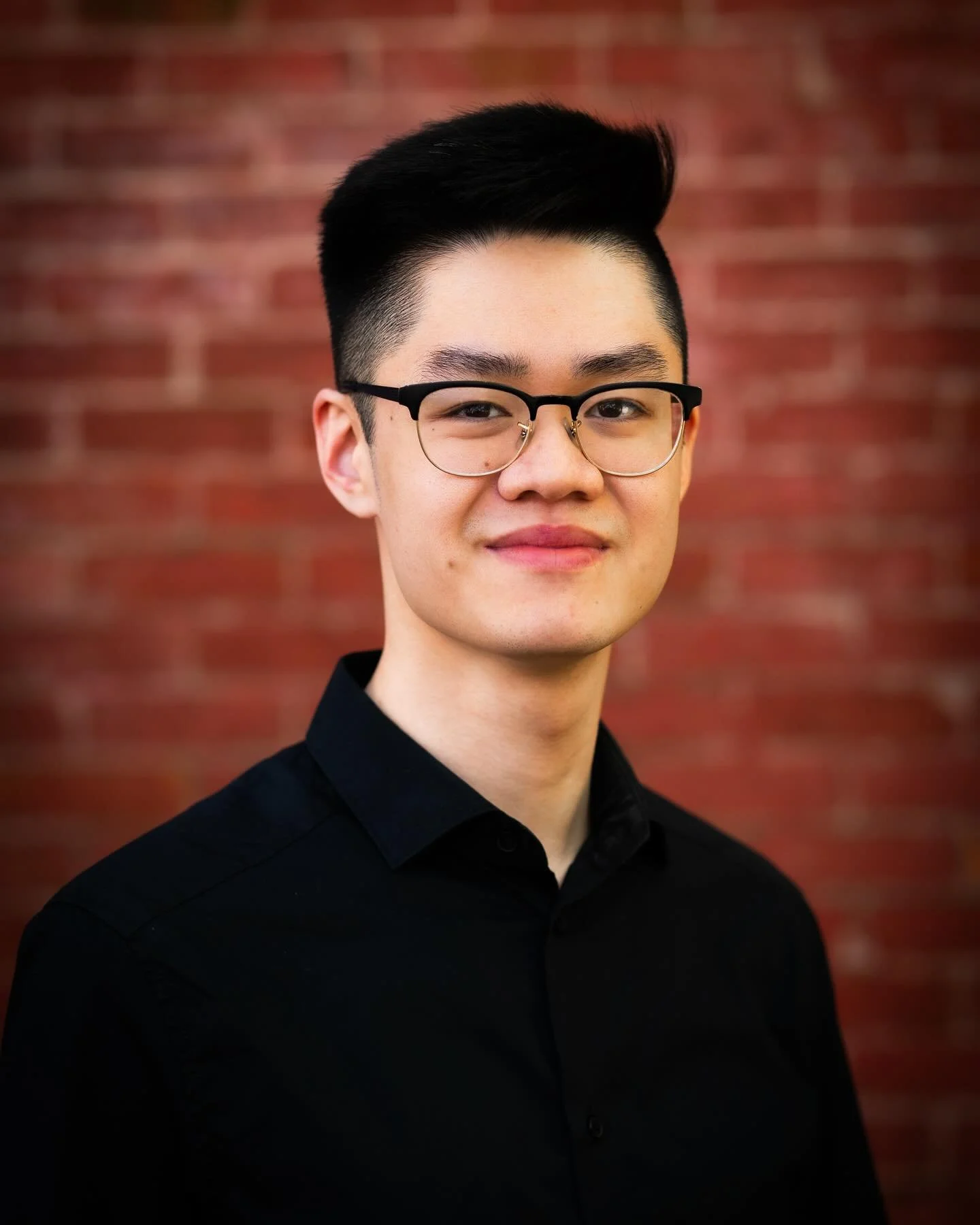 New headshots for Adrian ! Thanks again for the great chat ! 🌟
.
#photography #photoshoot #photographer #universitychoir #portraitphotography #portraitphotographer #choralsinging #musicianlifestyle #photooftheweek #photo #photographyislifee #headsho