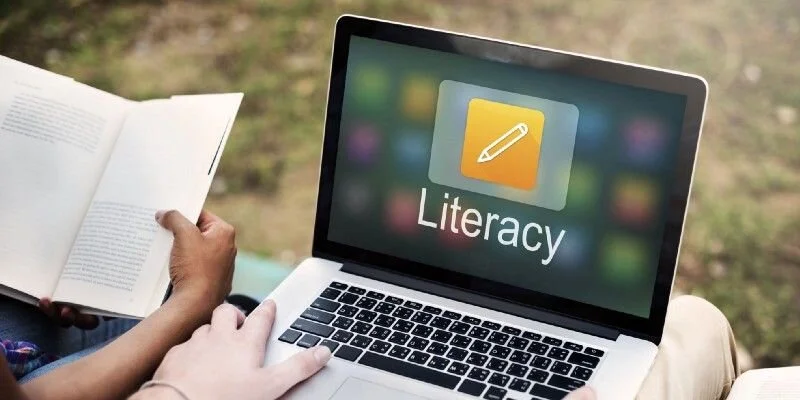 How to Improve Your Own Digital Literacy