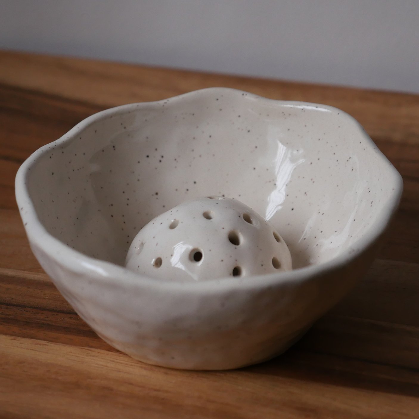 Flower+Frog+Bowl+%28Amy+Hein%29+4.jpg