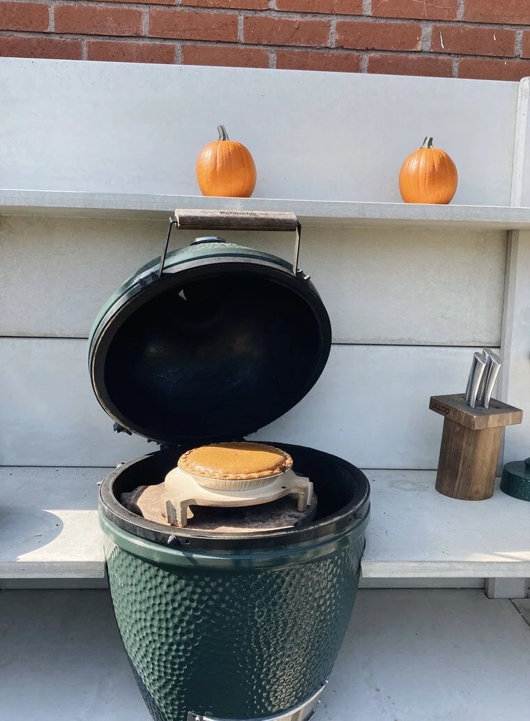 Pumpkin Pie &amp; Apple Crisp on the Big Green Egg