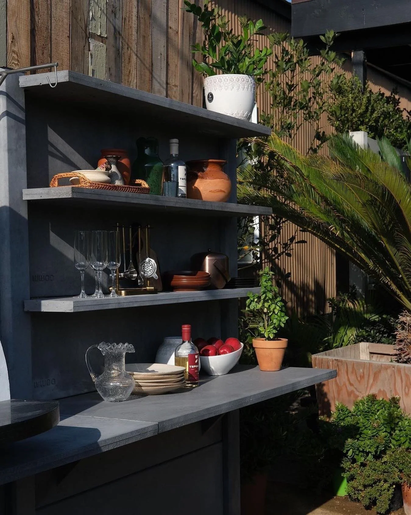 Concrete vs Stone Outdoor Kitchens: Which Material Is Best?