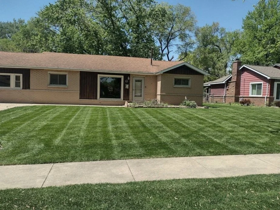 Weekly Lawn Care - Beautiful Striping in Itasca Illinois