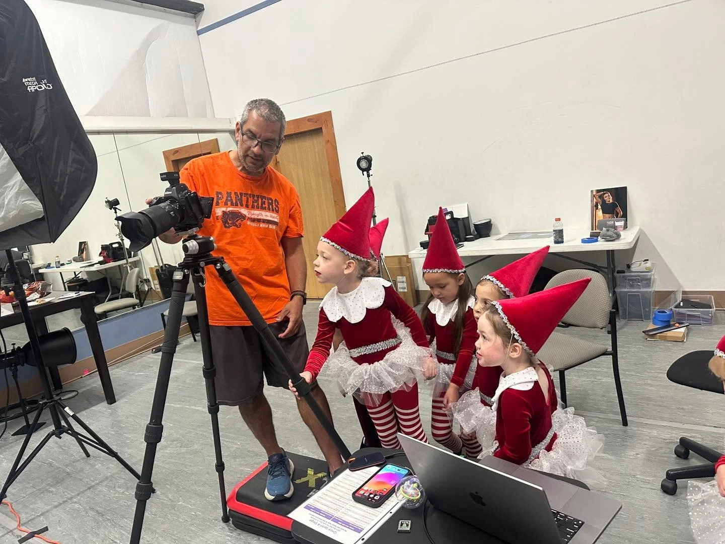 Do you want a sneak peek at your dancer&rsquo;s recital costume? 👀✨

You should have received an email with a link to preview recital costumes for this year&rsquo;s show!

If you need the email again or have questions about the link that we sent, le