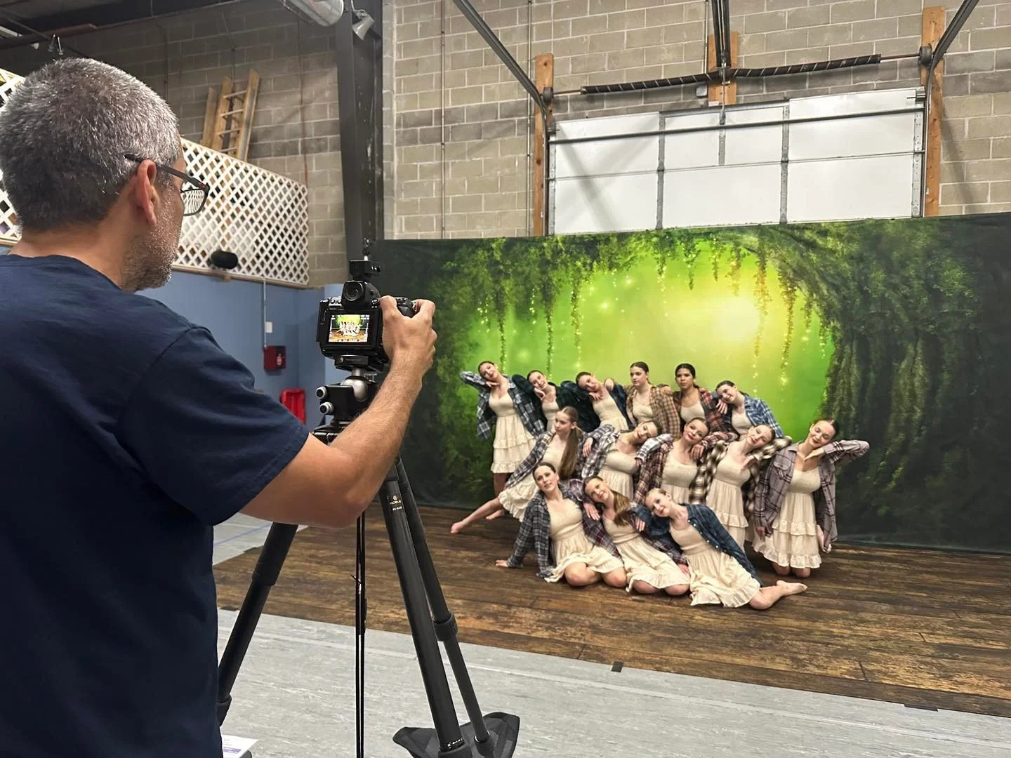 📸✨ Picture day is almost here! 

With recital just weeks away, be sure to double-check your dancer's picture day schedule &mdash; especially if they're in more than one dance! 

You can find the full schedule anytime in our Recital Information Hub. 