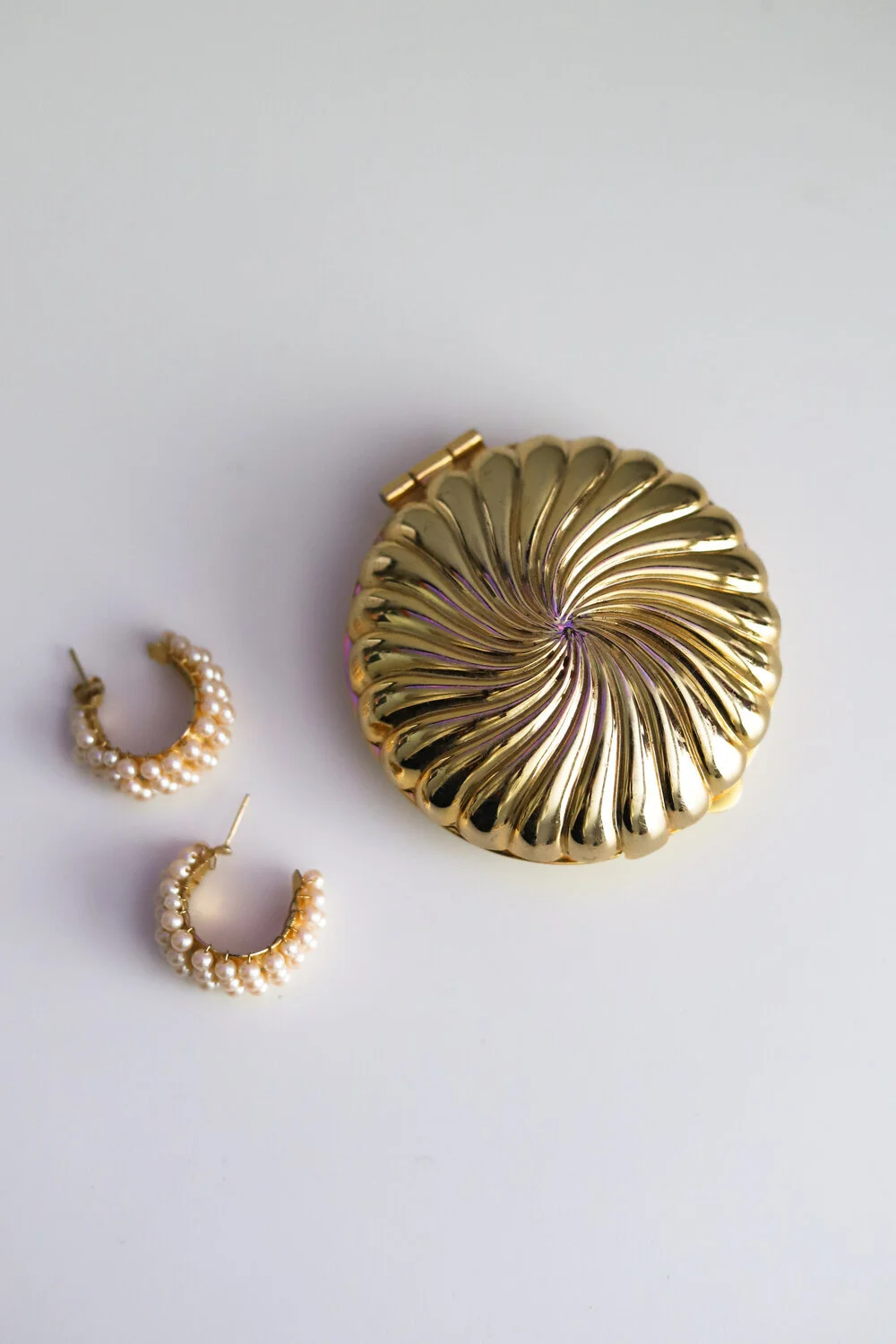 F45B55D5-9879-40E3-BC28-BBA0499F9A97