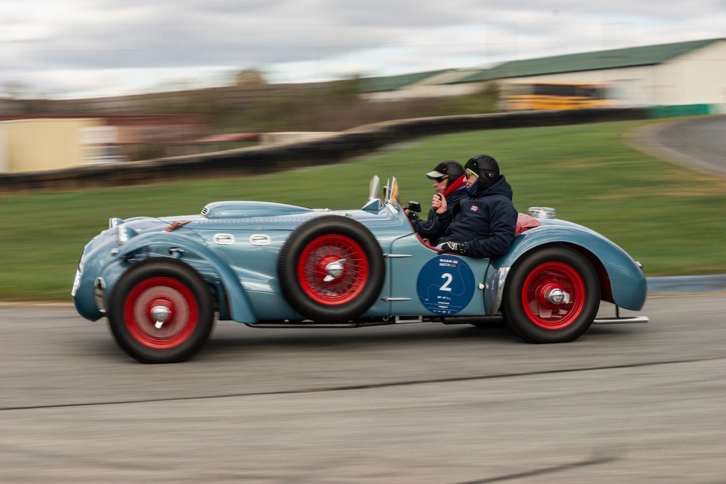 Are you ready to ruuuuuuumble ??? ⁠
.⁠
#Allard #AllardJ2X #VintageCars #AllardJ2XRoadster #Roadster #1000miglia #millemiglia2023 #Middleburg