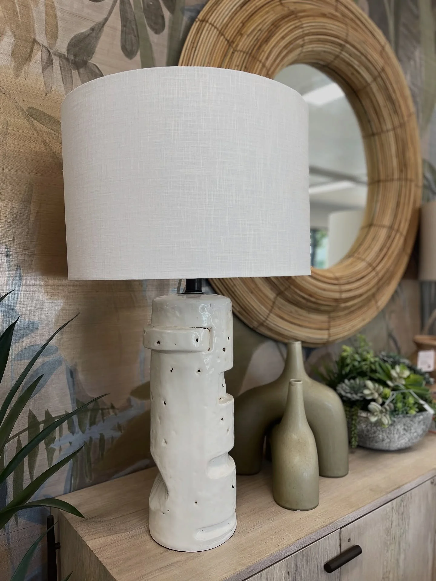 Brighten up your designs with the right lighting💡. 

Our curated collection of stunning lamps is designed to elevate every space- a perfect for when you&rsquo;re looking to add that extra touch of warmth🩵

Come explore our showrooms and discover li