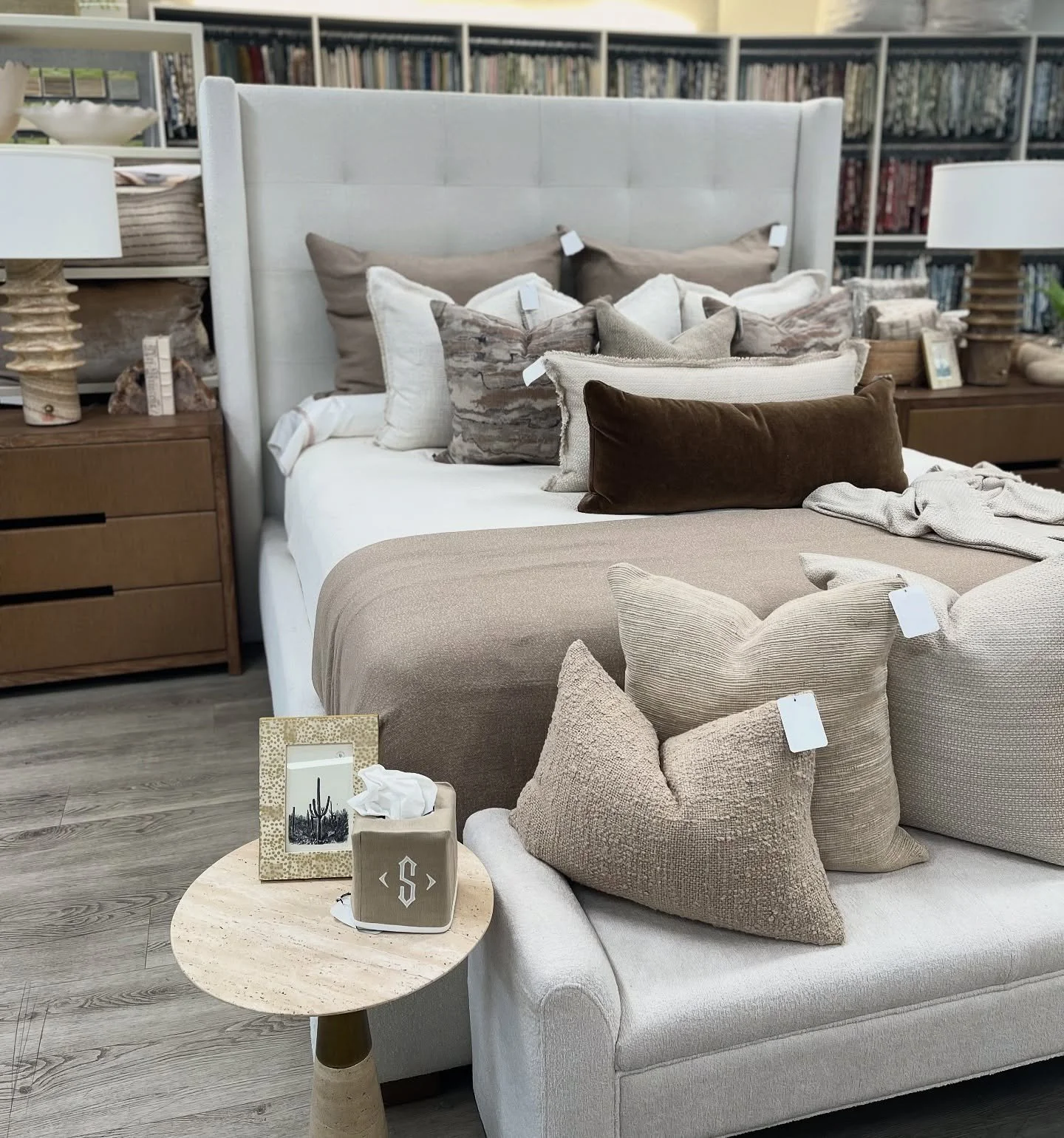 The Studio is a must-stop when visiting DRC✨

Find a variety of bath and bed accessories, wallpapers much more- all in one place🙌🏼

We love being your RESOURCE🥰

Happy Designing 🩵✨

#Home #InteriorDesign #Deco #Decor #HomeDecor #Interiors #HomeSt