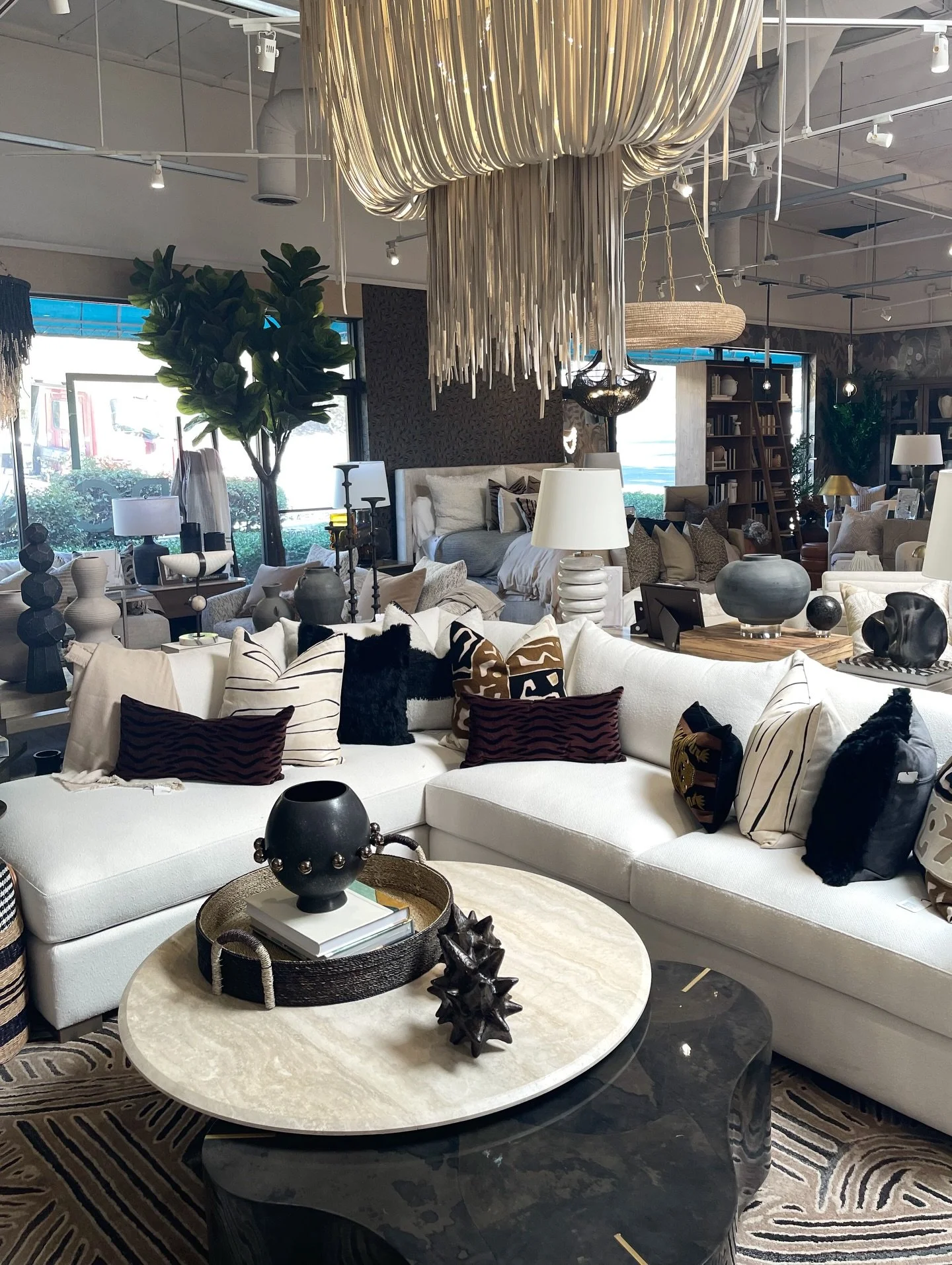 More inspo from our San Diego showroom! Come see what we have on the floor and let us show you everything we can do to make your design vision come to life. ✨

We are your RESOURCE&mdash;and the staff you need but don&rsquo;t have to put on your payr