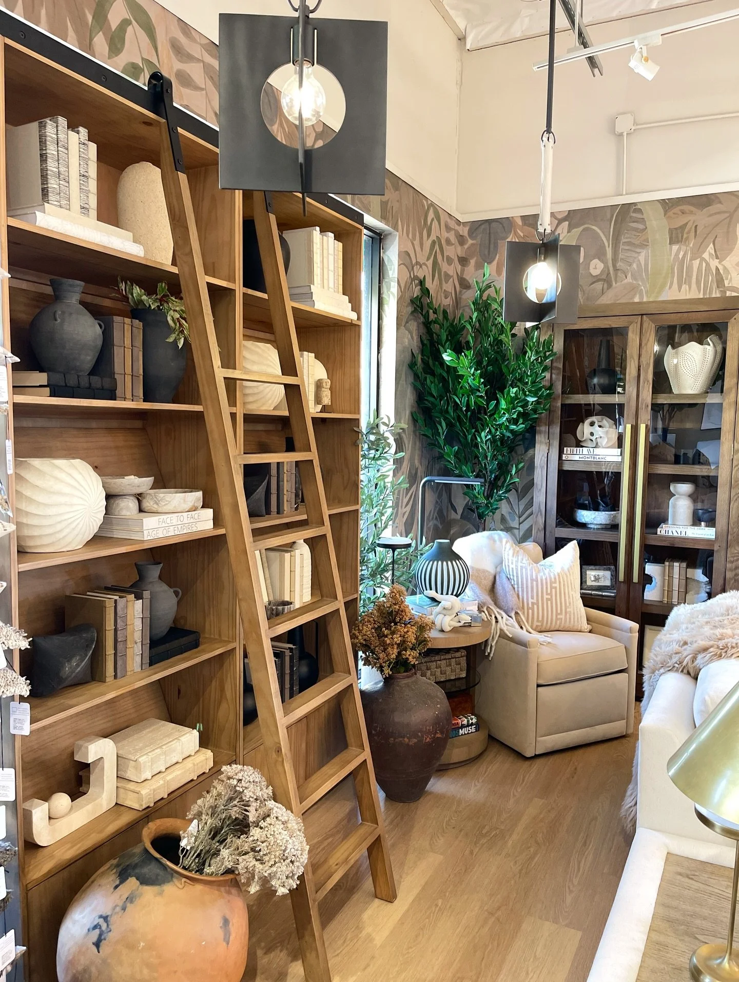 Designing on a deadline? Let us help! 🥰

With 250+ lines to source from at DRC, finding the right pieces just got a whole lot easier. Our team is here to help you pull it all together and keep your project moving. 👌🏼

Always happy to be your RESOU