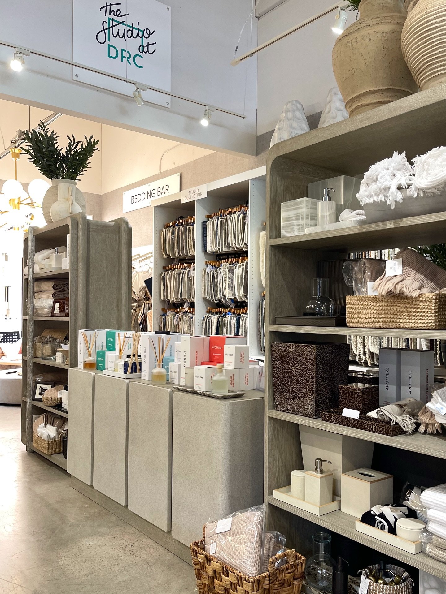 Turn your clients&rsquo; everyday routines into little luxuries! ✨ 

Find everything at The Studio at DRC &mdash; from plush towels and elegant trays to candles and curated details that make any bathroom feel like a sanctuary.

Because every space,