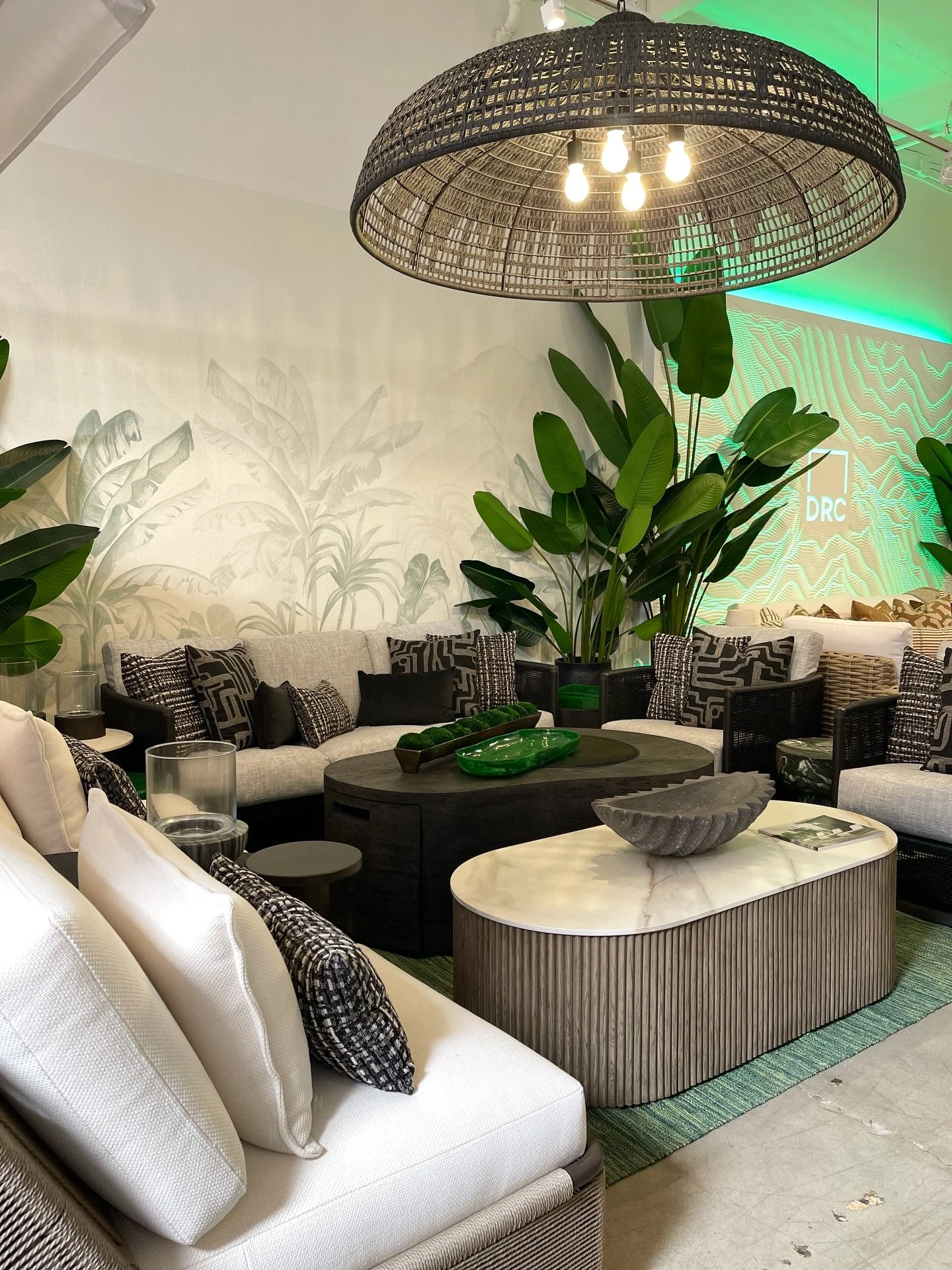 Patio season is calling! 🍃☀️

Starting your outdoor projects? Swing by our showrooms and soak up some serious inspiration. From cozy corners to full-on backyard rennovations, we&rsquo;ve got the pieces&mdash;and the ideas&mdash;to help your design 