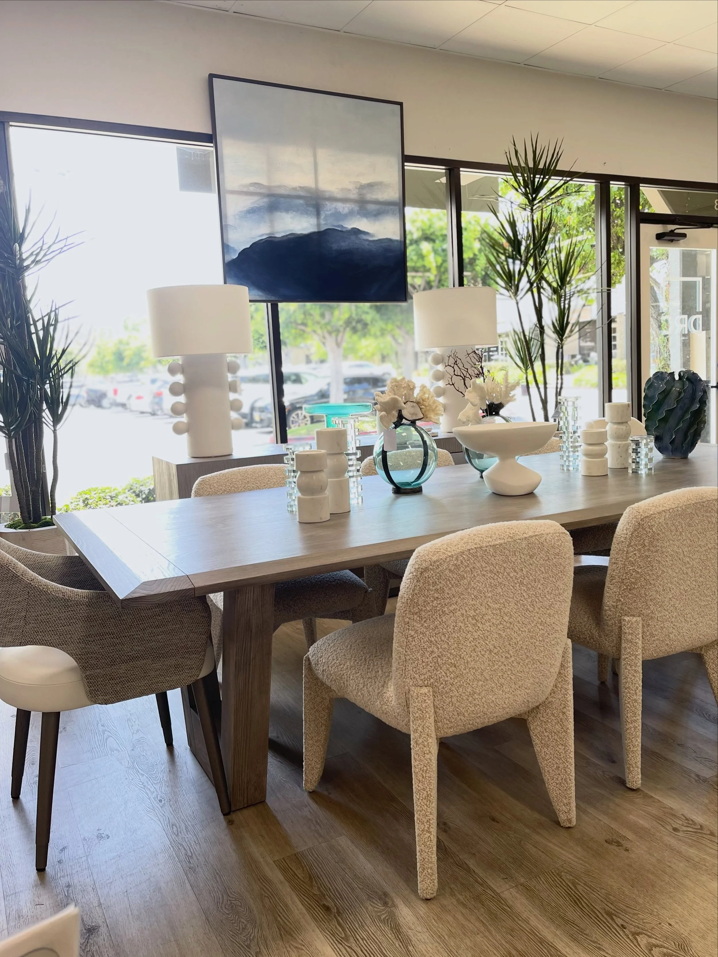We&rsquo;re starting to love Mondays a little more😍 

New vignettes are in&mdash;stop by, get inspired, and if you see something you love, we can special order it just for you - OR take it off the floor and make it yours today. We are happy to be y