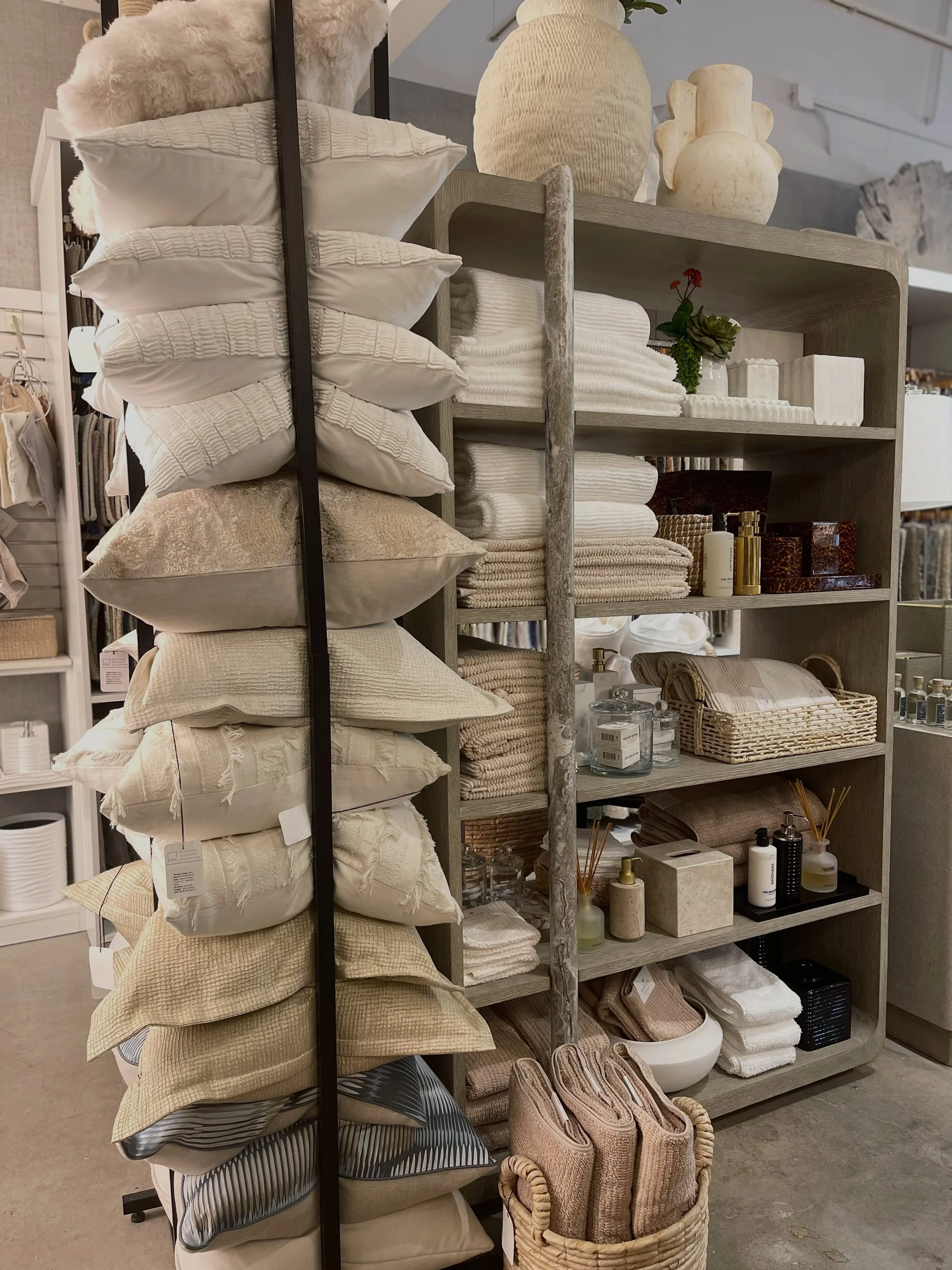 The Studio is here for you when time is tight and when you&rsquo;re designing from scratch - we are everything you need us to be!  For quick turnarounds, our grab-and-go section has ready-to-use bath and bed accessories to keep your projects moving✨ 