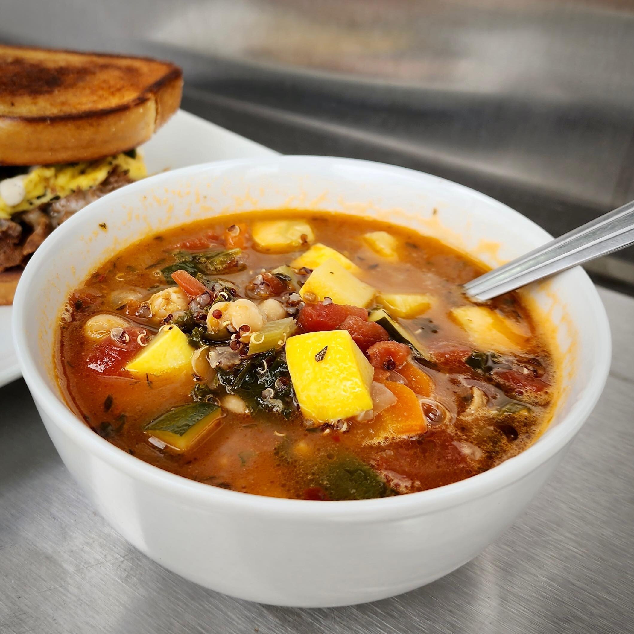 ✨Vegetable Quinoa Soup✨
Tender squash, zucchini, kale, chickpeas, tomatoes, and quinoa in an exquisitely flavorful broth, our Vegetable Quinoa Soup is a feel-good soup that deserves so much hype (it&rsquo;s my favorite so far of our soups!) Come try 
