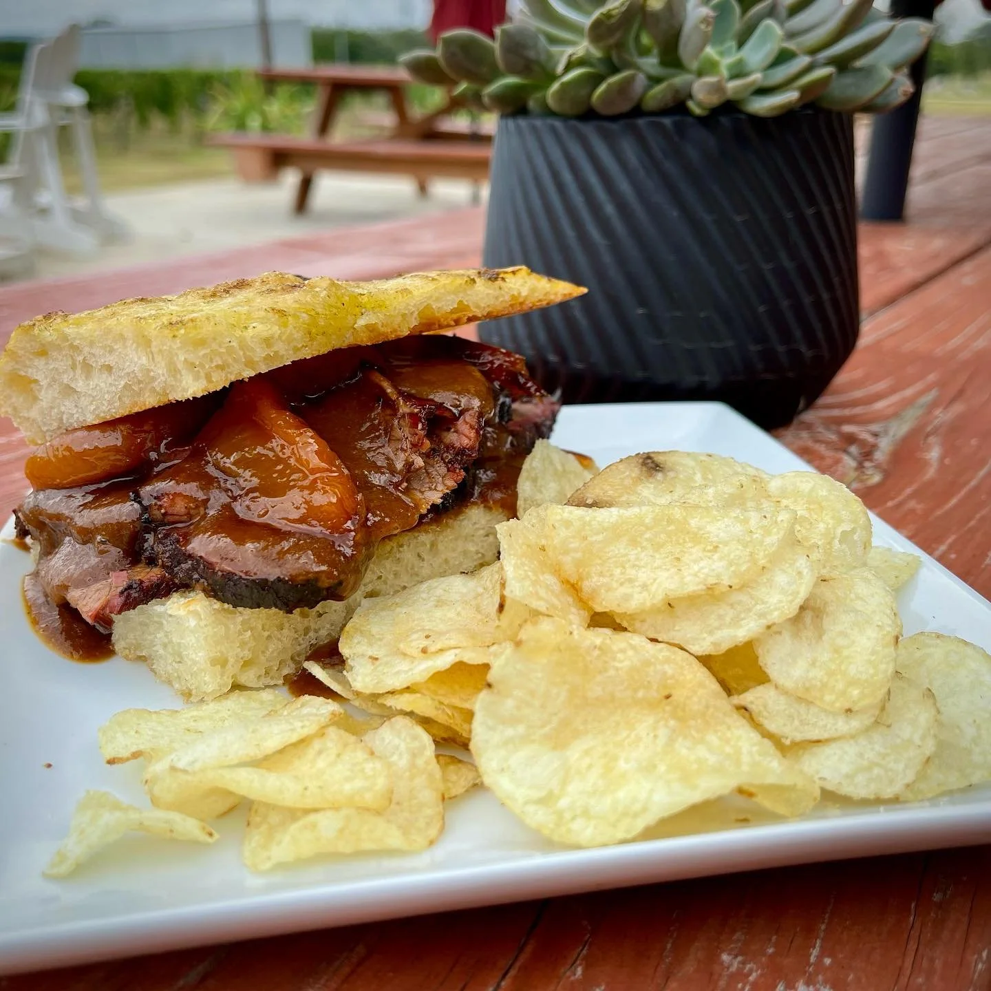 🍑Peach Brisket Sandwich🍑
Peaches + Brisket = ultimate taste experience! Tender slices of slow cooked brisket, topped with white balsamic and thyme braised peaches and our homemade peach barbecue sauce. This epic sandwich is only here for the weeken