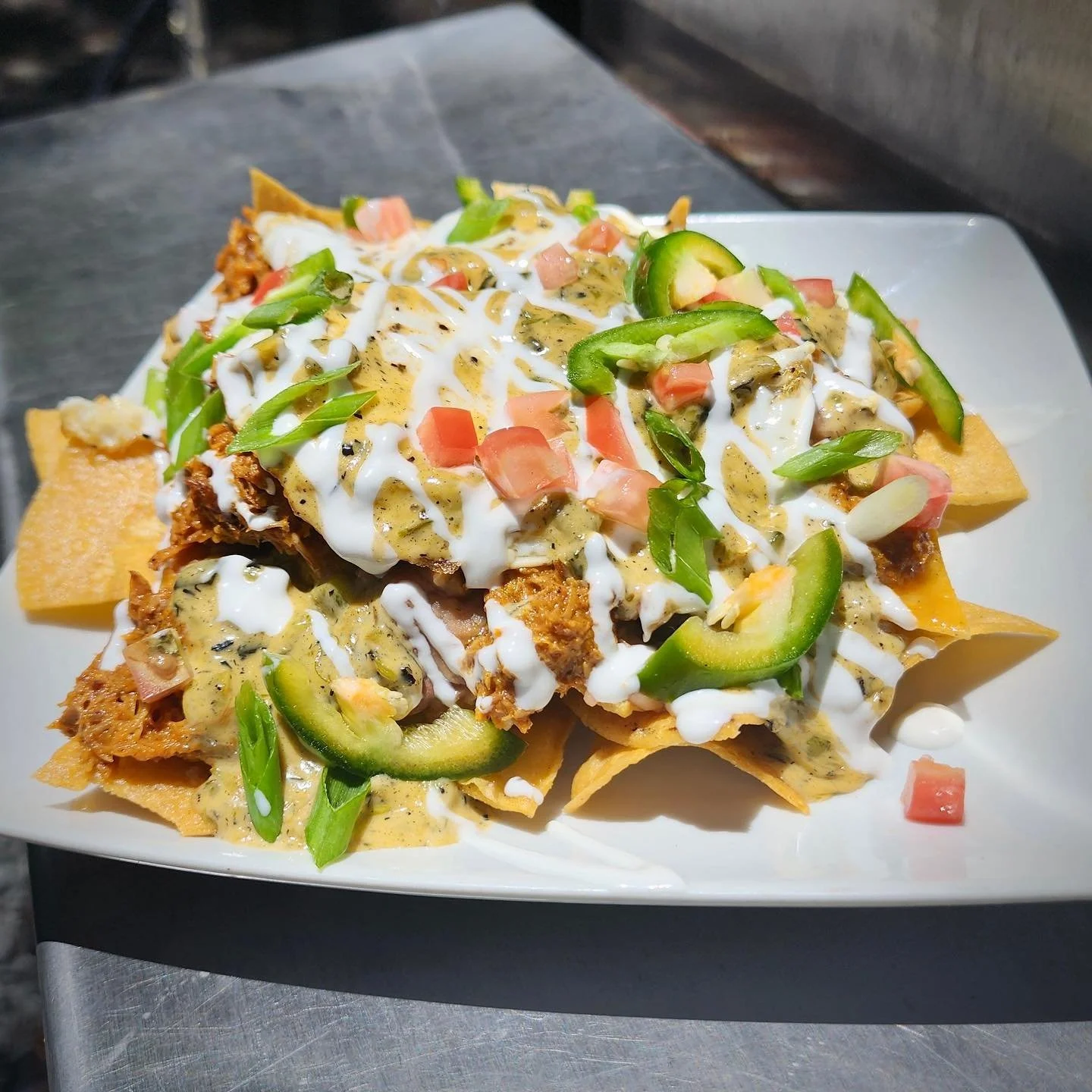 ✨Breakfast Nachos✨
In queso you didn&rsquo;t know we are big fans of living for the moment and our Breakfast Nachos are definitely on that list. Tortilla chips piled high with pulled pork, refried beans, two fried eggs, queso, sour cream, tomatoes, g