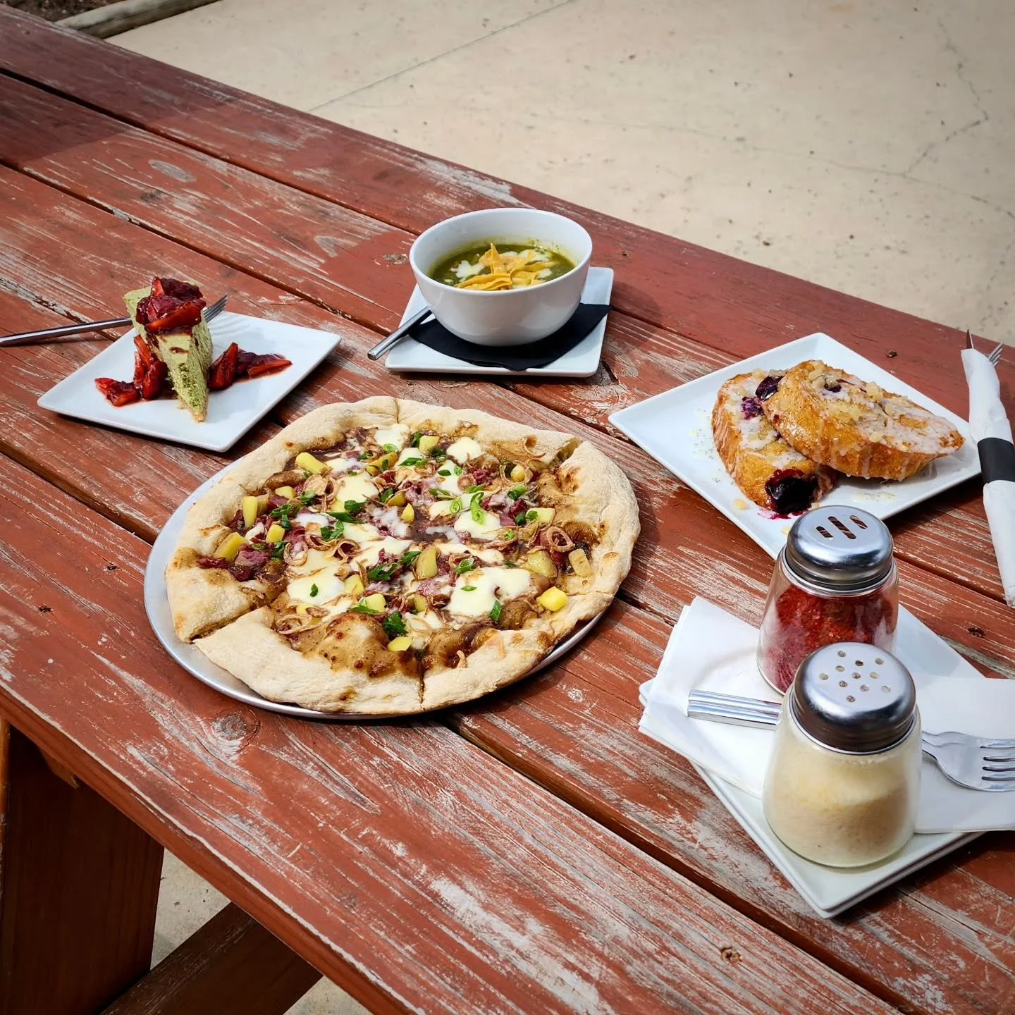 🍀March Specials🍀
A bit of green and a little spring is our theme with these March specials. We think they might give your taste buds some happiness, joy and perhaps some luck. Come try these specials all month long. We can&rsquo;t wait to see you!
