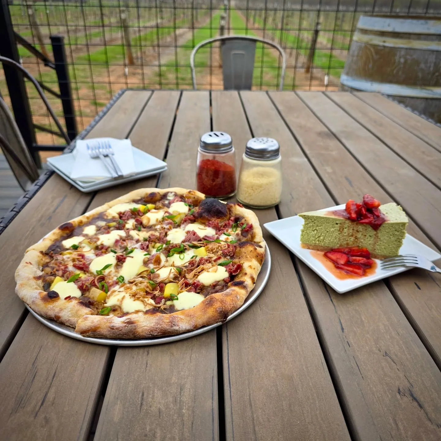 St. Patrick's Day is this week and we are pretty sure it's bad luck if you don't eat something green! Stop by and try our Matcha Rose Cheesecake or Corned Beef Guinness Pizza to stock up on your good luck 🍀

🍕Corned Beef Guinness Pizza🍕
Corned bee