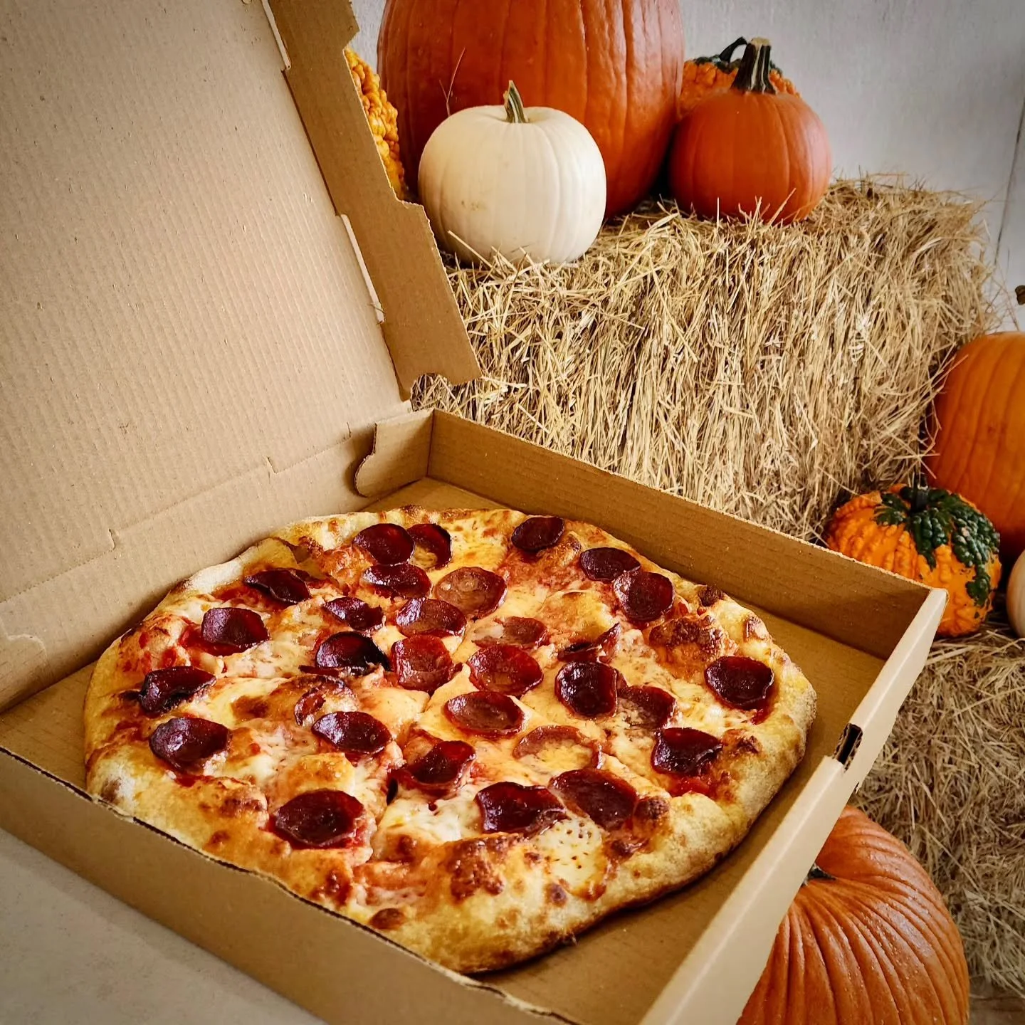 Don't trick yourself, treat yourself! Order some Cast Iron Punk pizzas to-go for your Halloween evening 🎃

Online ordering is available!
https://order.toasttab.com/online/cast-iron-punk

Cast Iron Punk
12346 US 290 Fredericksburg, TX 78624 
11AM- 6P
