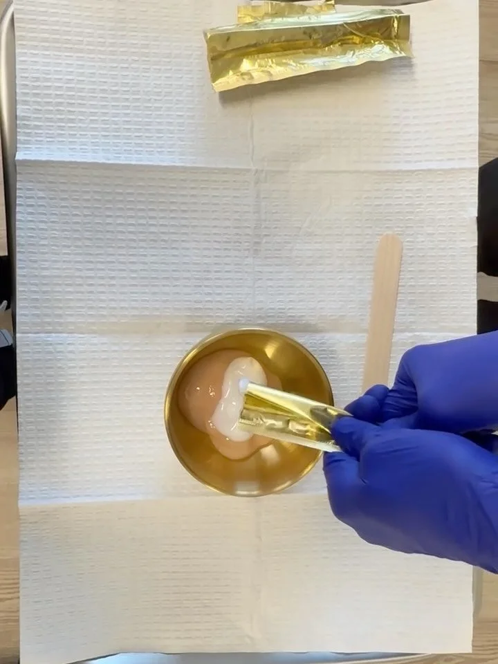 A little BTS @reform.aesthetics lately! 

1. Mixing @co2liftpro. Stay tuned for more on this, we love it! 
2. Realizing we need to take more photos in office. Thanks for making us take this one @rebeccaewingfisher! 
3. Caryn rejuvenating her beautifu