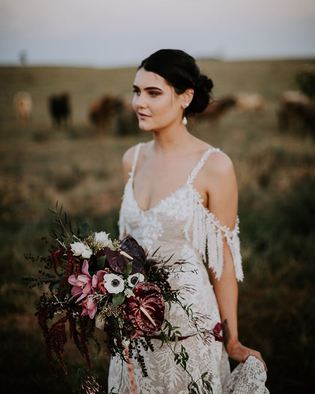 ~ Lauren ~ perfectly styled. 
love these tones &amp; a good cow decorated background x 
~ Lauren &amp; Cam ~ 

@grace_loves_lace @malenyretreatweddings @thegibbon__ @heavenlyblooms @tipiluxe