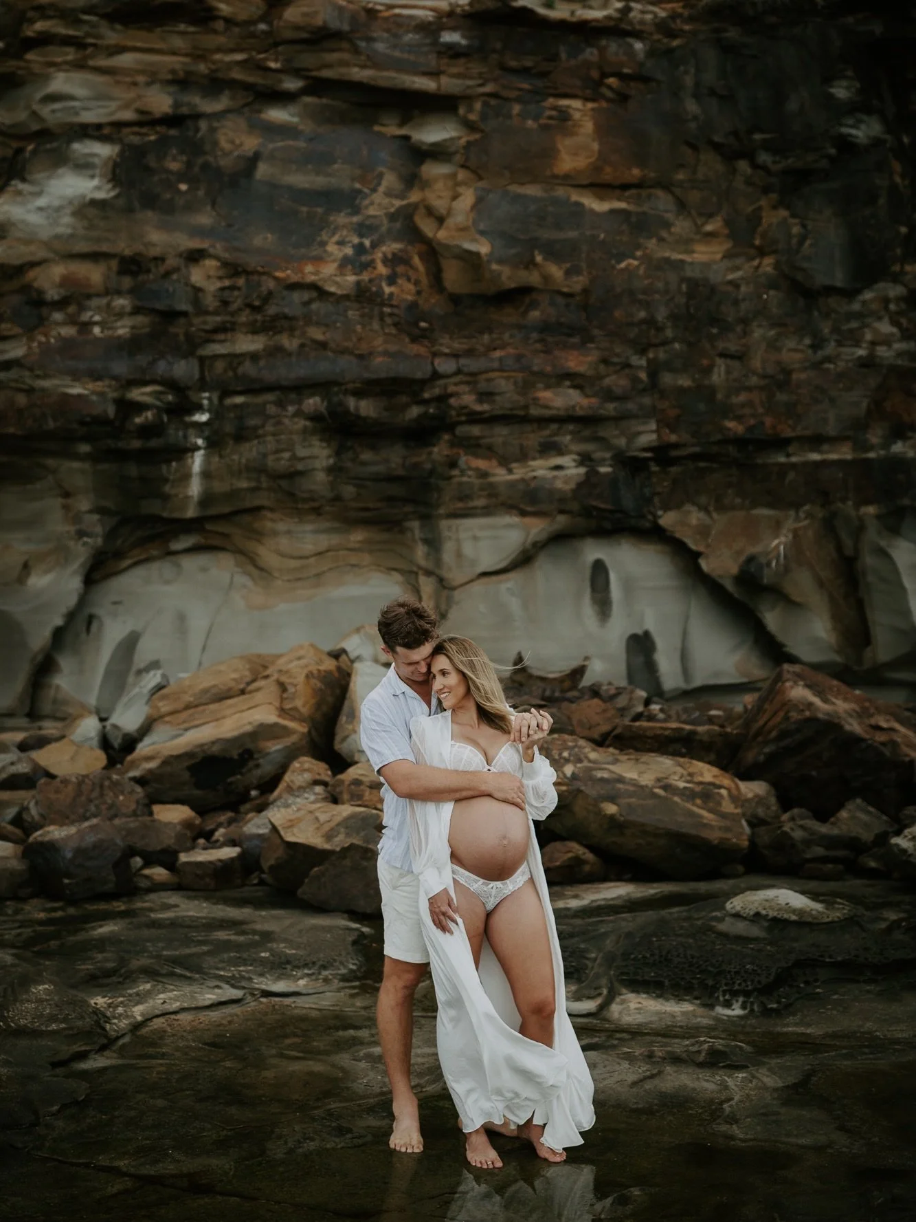 Behind the scenes I&rsquo;ve been taking on maternity &amp; family shoots in between weddings, especially since having a young family of my own. So I felt it&rsquo;s about time I let you all know, &amp; I am totally here for it! Recently I photograph