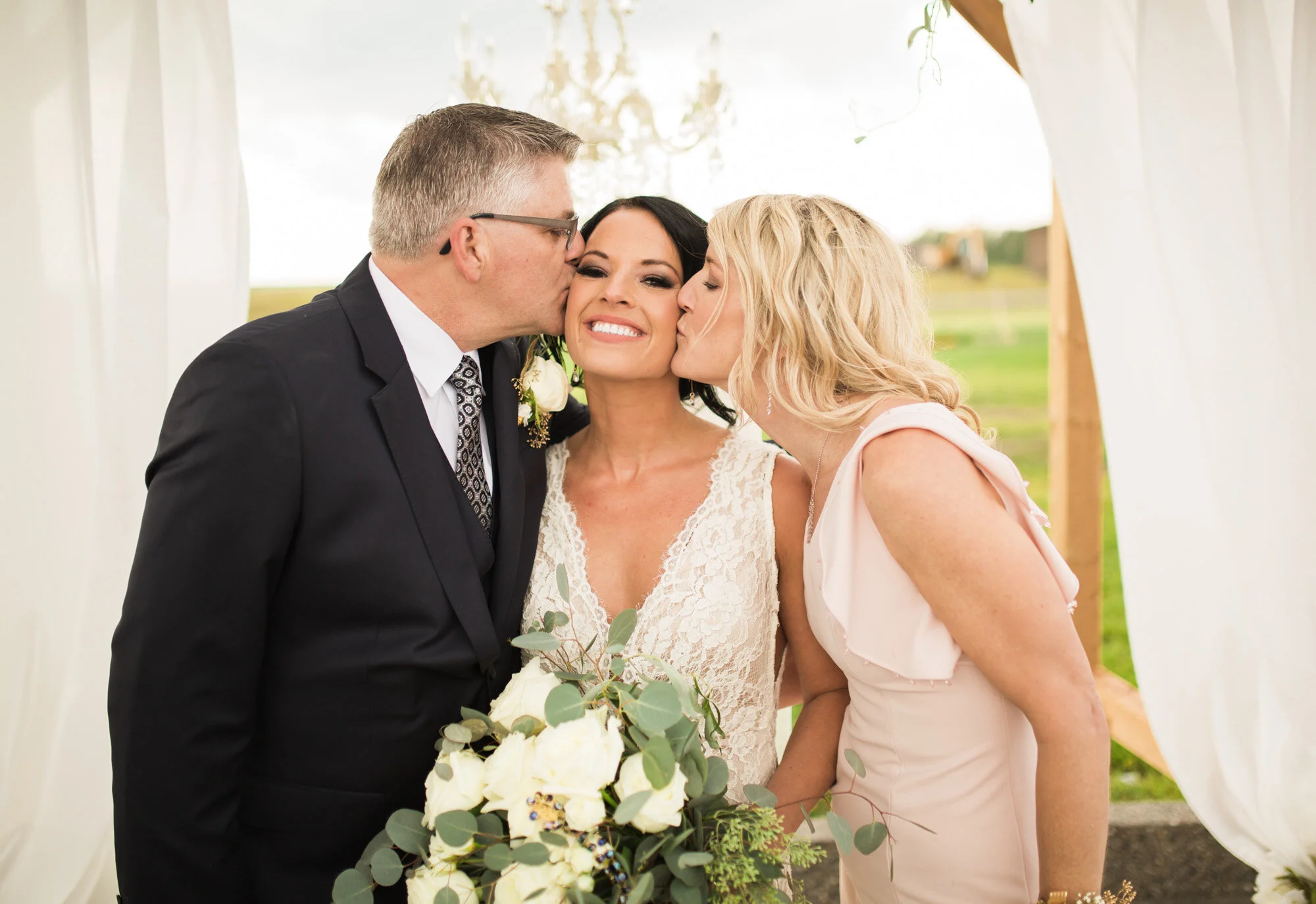 EllaMichelPhotography - Calgary Springbank Wedding - 329.jpg