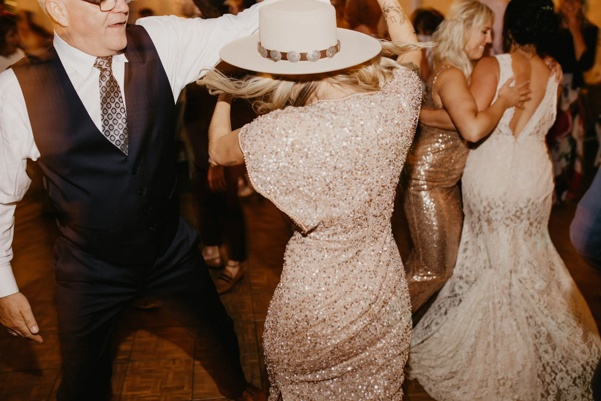 EllaMichelPhotography - Calgary Springbank Wedding - 577.jpg