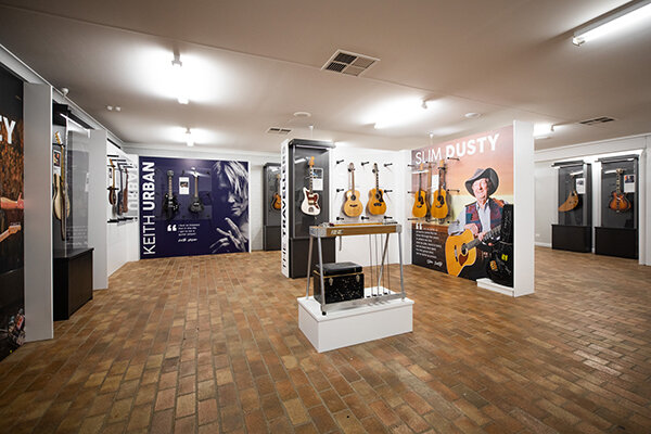Tamworth_National_Guitar_Museum_lr.jpg
