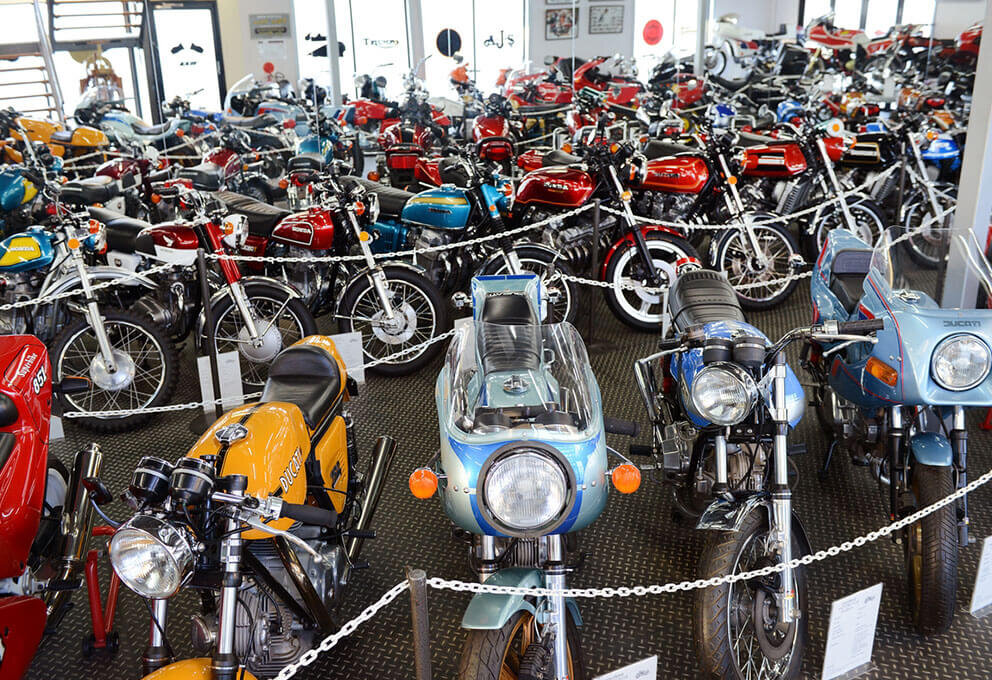 _0003_tn_QHP_Motorcycle Museum_49.jpg