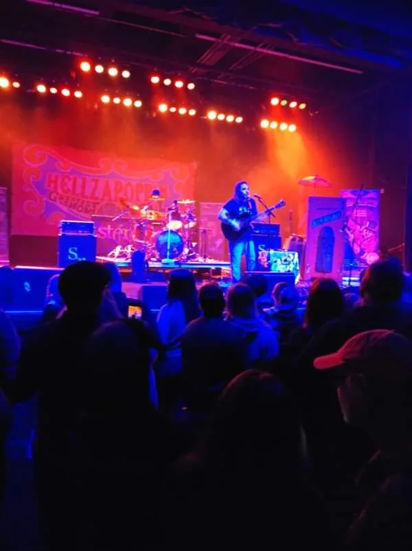I-Am-Hologram-Marquee-Tempe-Hellzapoppin.jpg