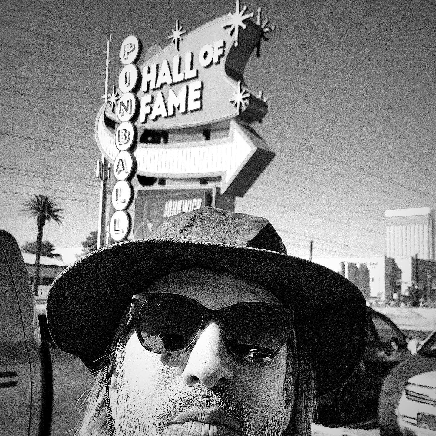 There's only one place I like to lose my money in Vegas @pinballvegas I save up my quarters for months just to play the old school pinball machines. Tonight I'm in Boulder City at @skinnybarbc 8pm. I'll be jamming with Grant &amp; Alex as well. Tomor