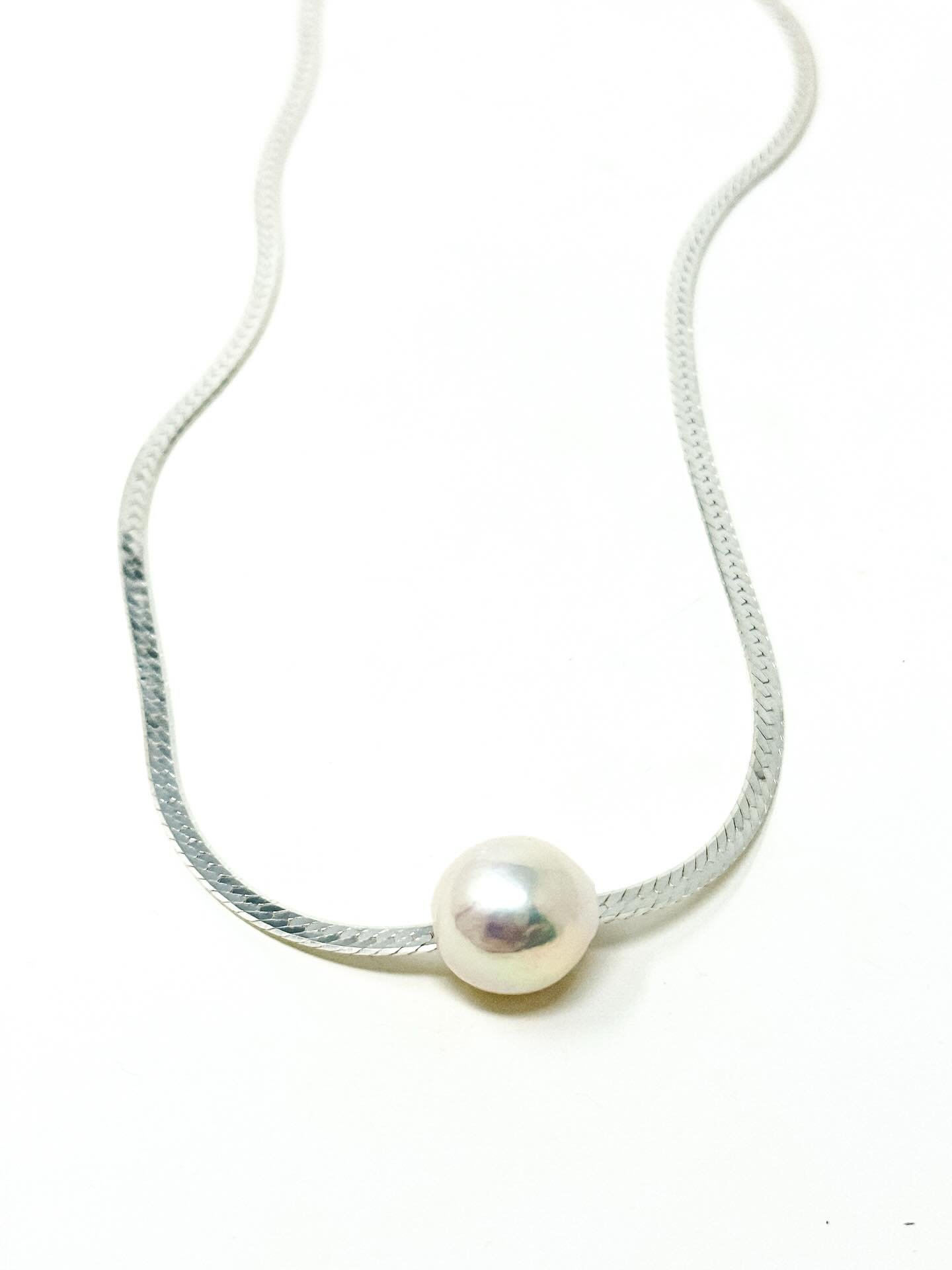 A recent custom bridal necklace I will never get over! This pearl was something else&hellip;.. HAPPY NEW YEAR! 2025 was my best year yet as a small business owner (despite all of the changes within my business due to the shut downs years prior and th