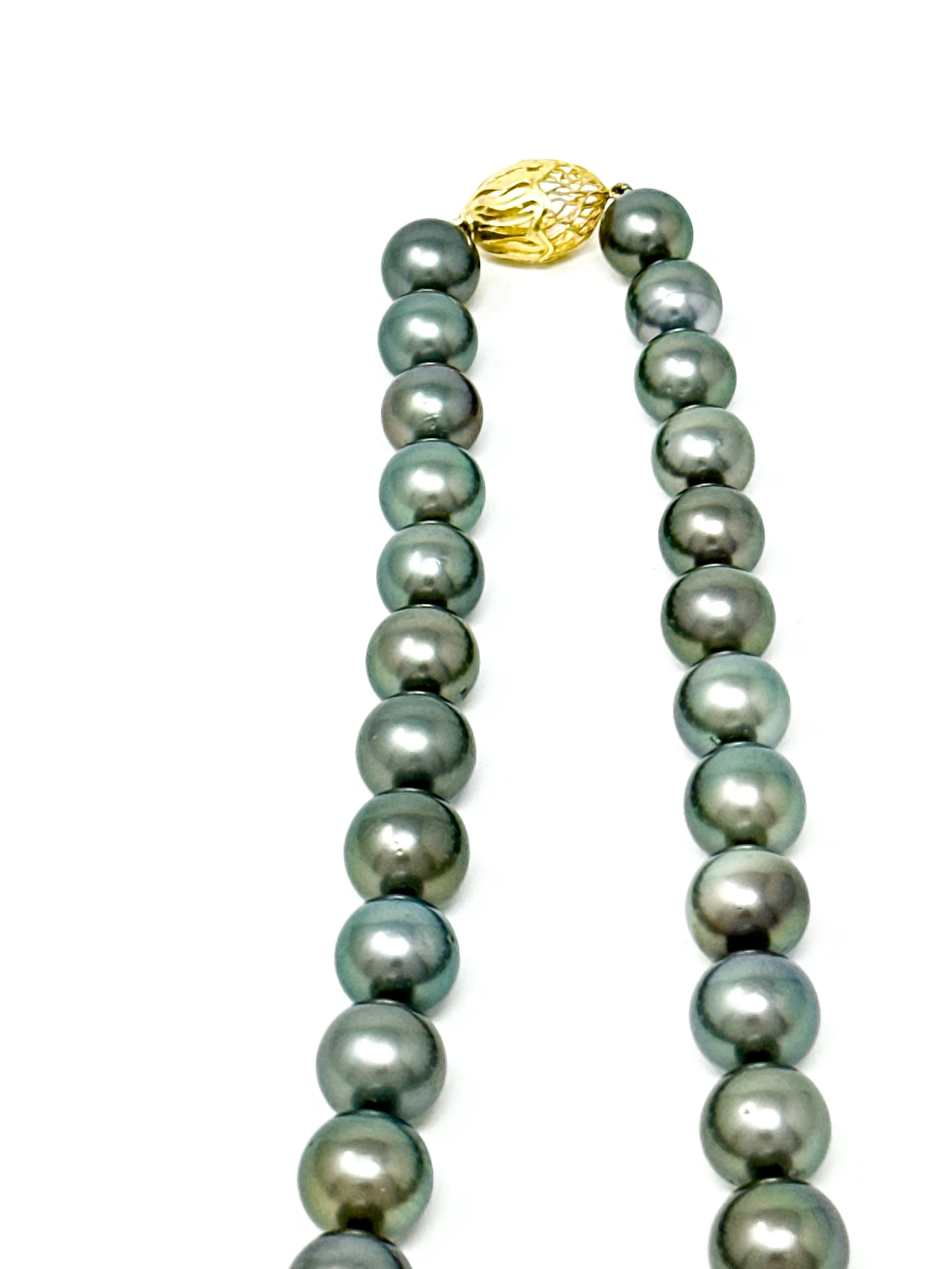 14K gold filigree pearl clasp with internal safety hook on Tahitian pearl strand necklace