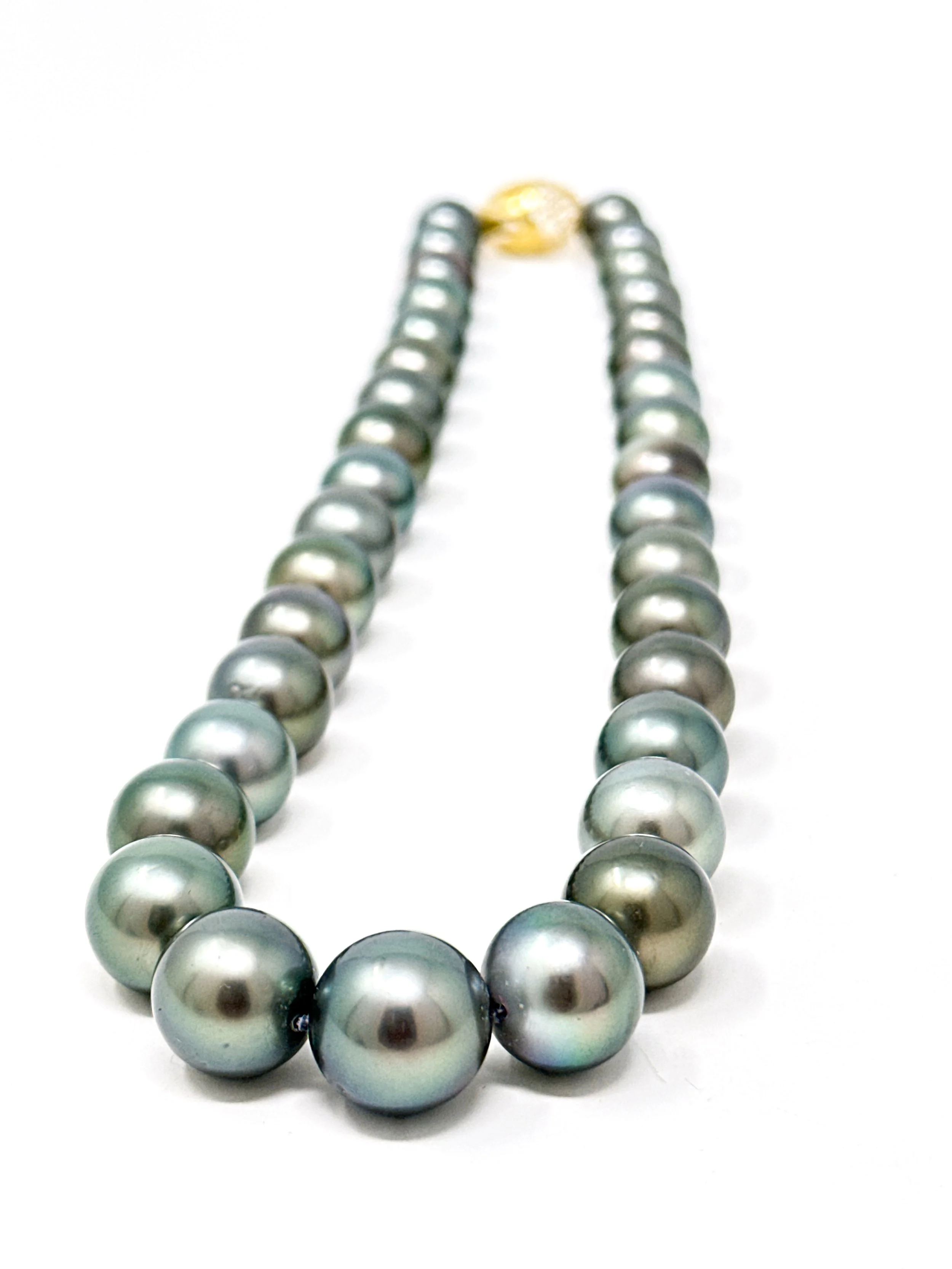 Tahitian Near-Round Silver Luster Pearl Strand Necklace – 10–14mm | 14K Gold Filigree Clasp