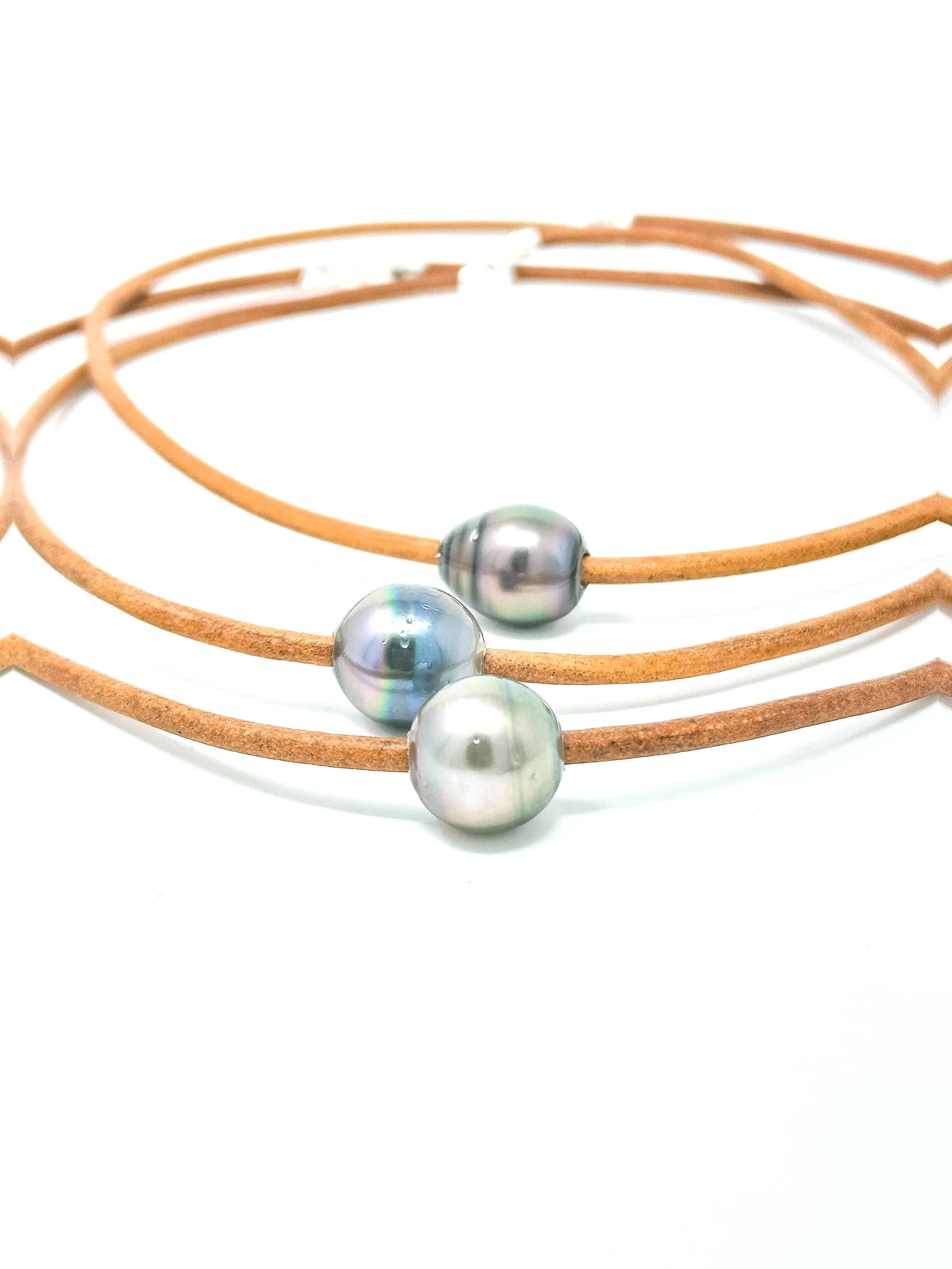 Thick natural leather necklace with 14K gold fill clasp and Bombucha Tahitian pearl handcrafted in Hawaii