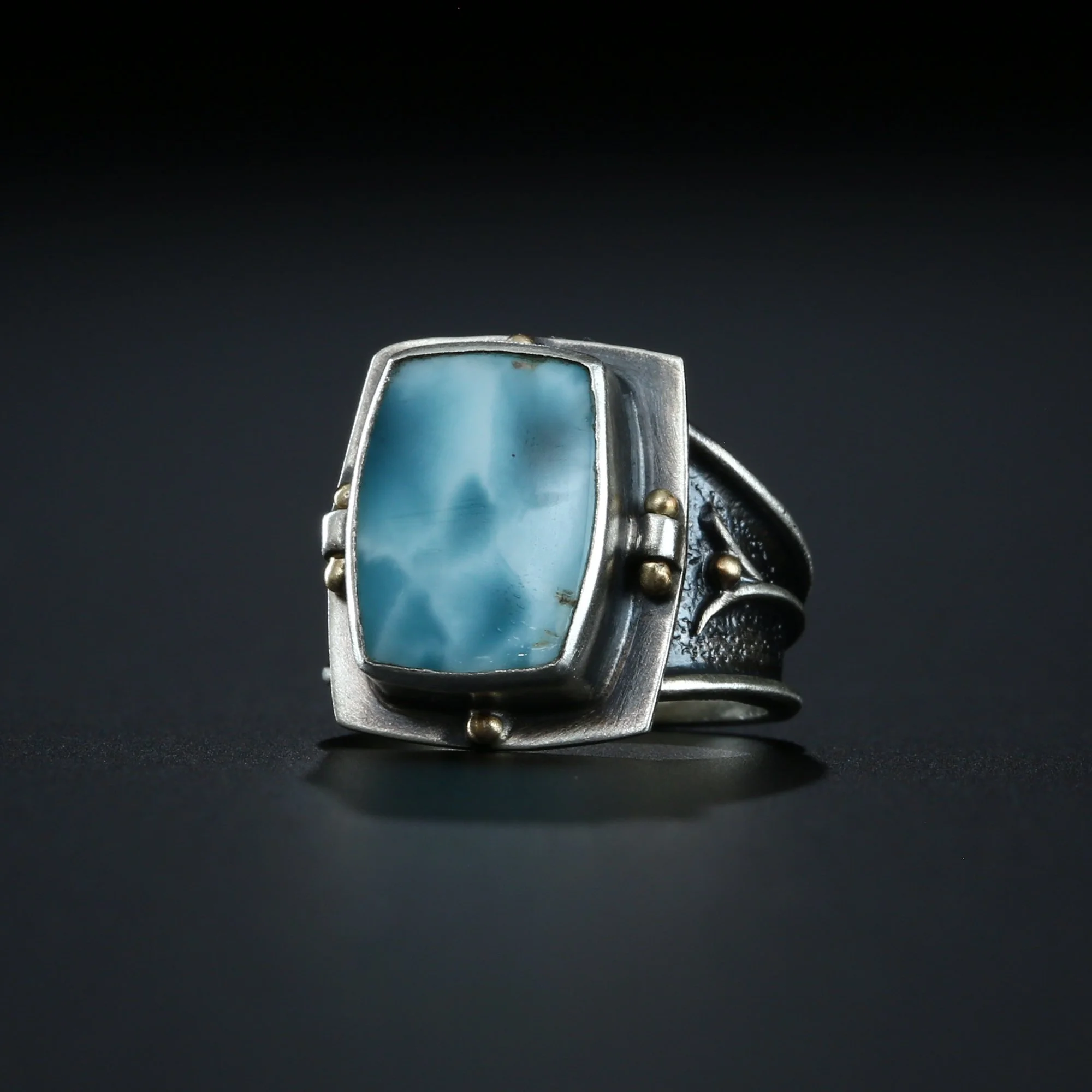 larimar-a.jpg