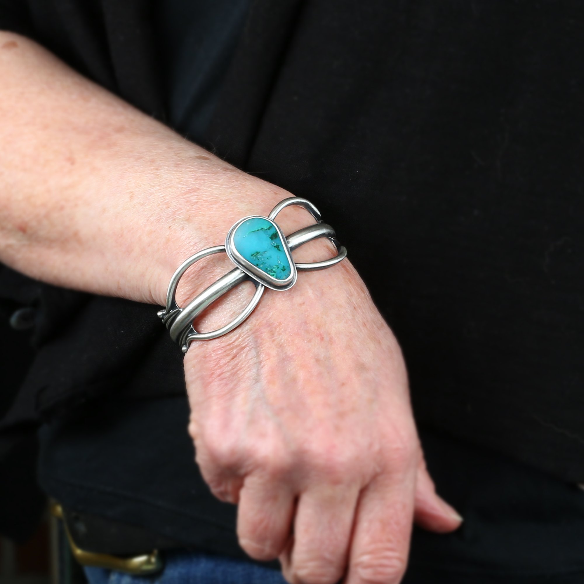 chrysocolla-barcelet-e.jpg